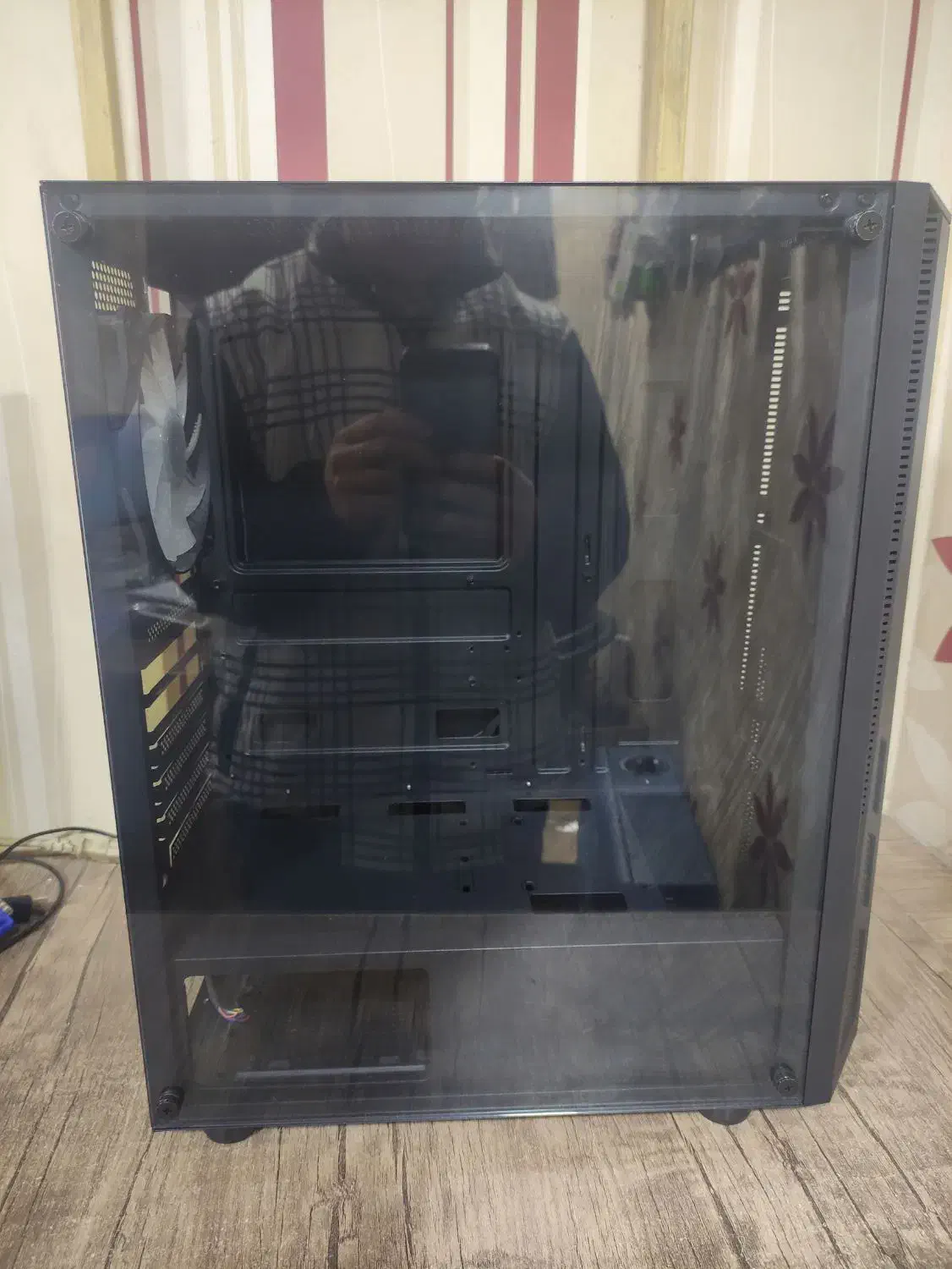 کیس گرین آراد|رایانه رومیزی|لاهیجان, کوی زمانی|دیوار