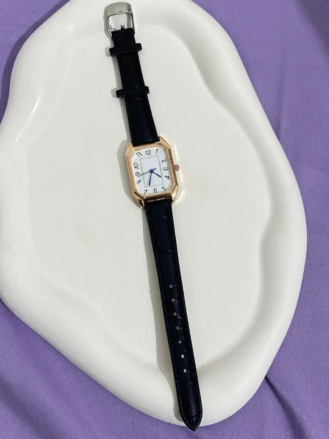 ساعت صفحه مربع بند چرمی|ساعت|بندر انزلی, آذربایجان|دیوار