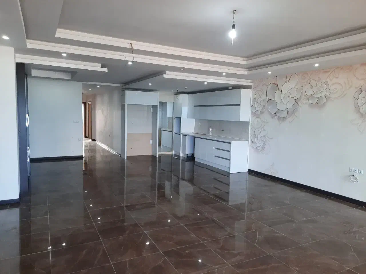 آپارتمان ۲۰۰ متری طبقه ۱۴|فروش آپارتمان|فریدونکنار, |دیوار