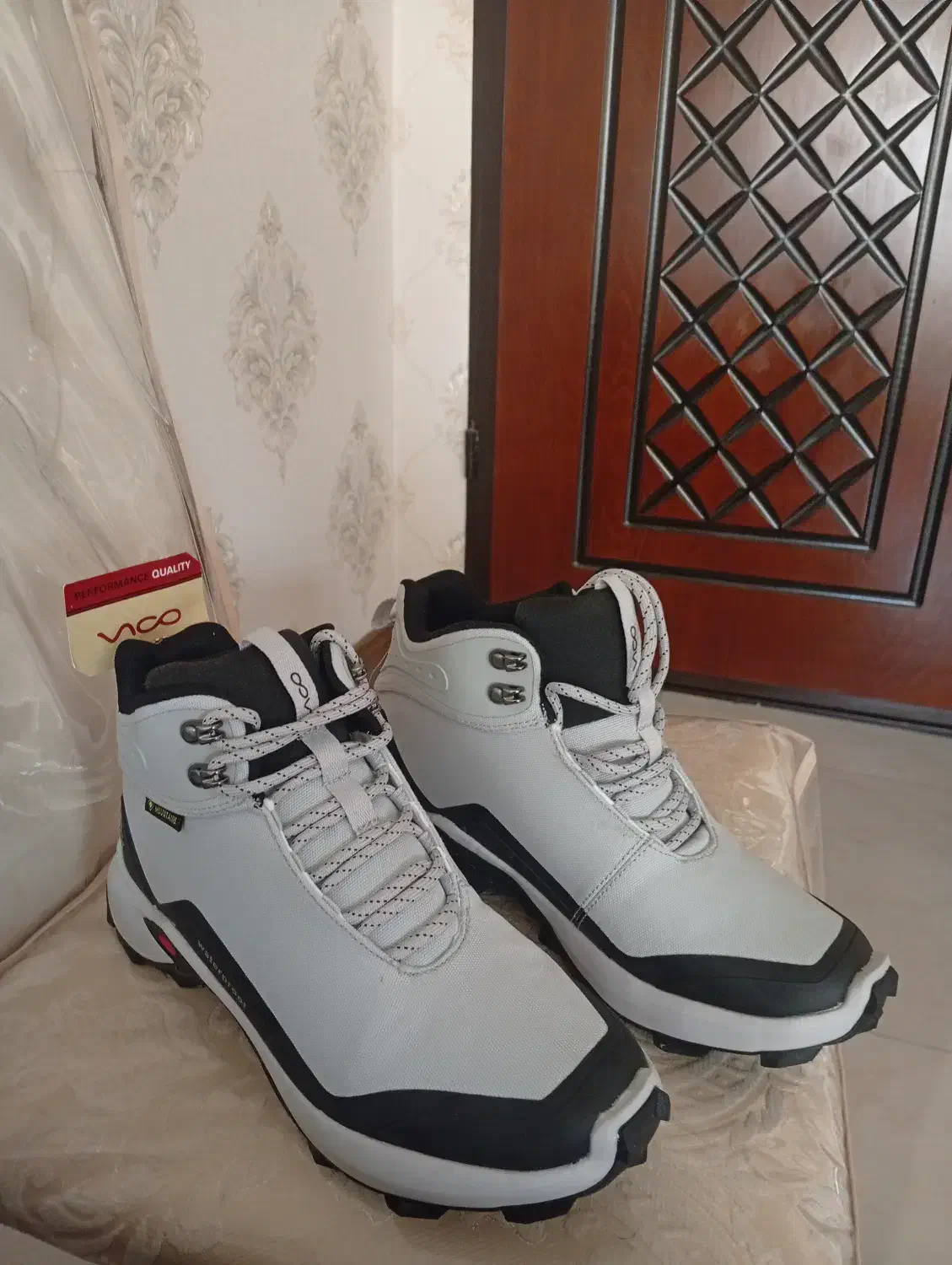 کفش کوهنوردی و رانینگ نو|کیف، کفش، کمربند|همدان, |دیوار