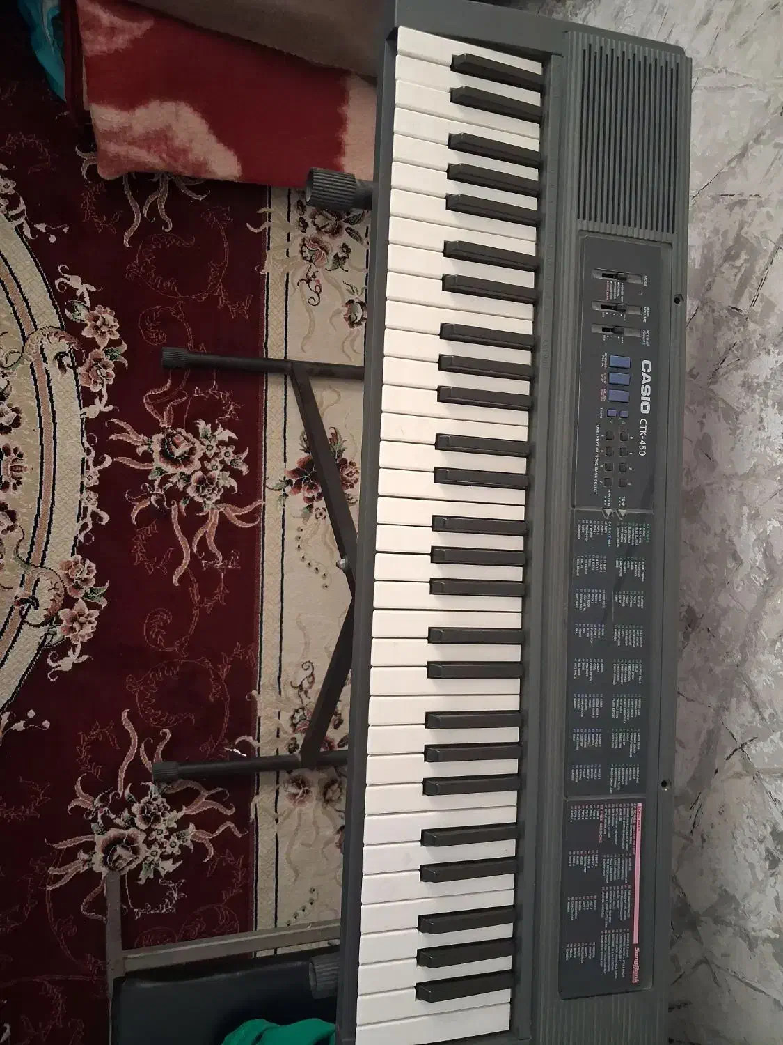 پیانو(ارگ)|پیانو، کیبورد، آکاردئون|گلبهار, شهر جدید گلبهار|دیوار