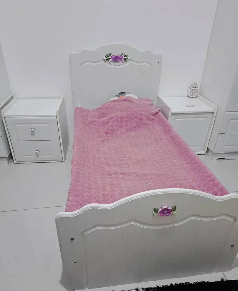 تخت و کمد کودک|اسباب و اثاث بچه|گرگان, |دیوار