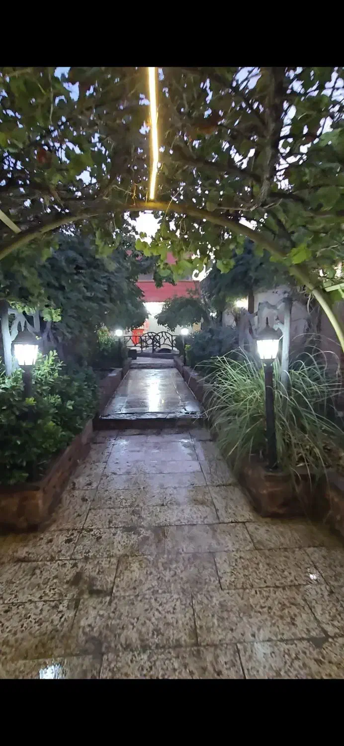 باغ ویلا نزدیک به حاشیه جاده شاندیز(ویرانی)|فروش خانه و ویلا|شاندیز, |دیوار