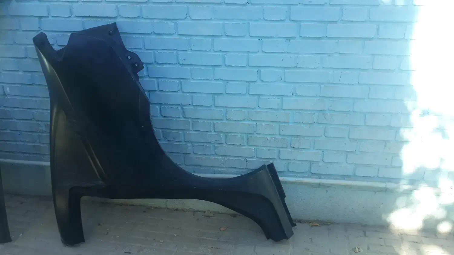 گلگیر سمت راست و چپ مزدا ۳ قدیم|قطعات یدکی و لوازم جانبی|اصفهان, بابوکان جنوبی|دیوار