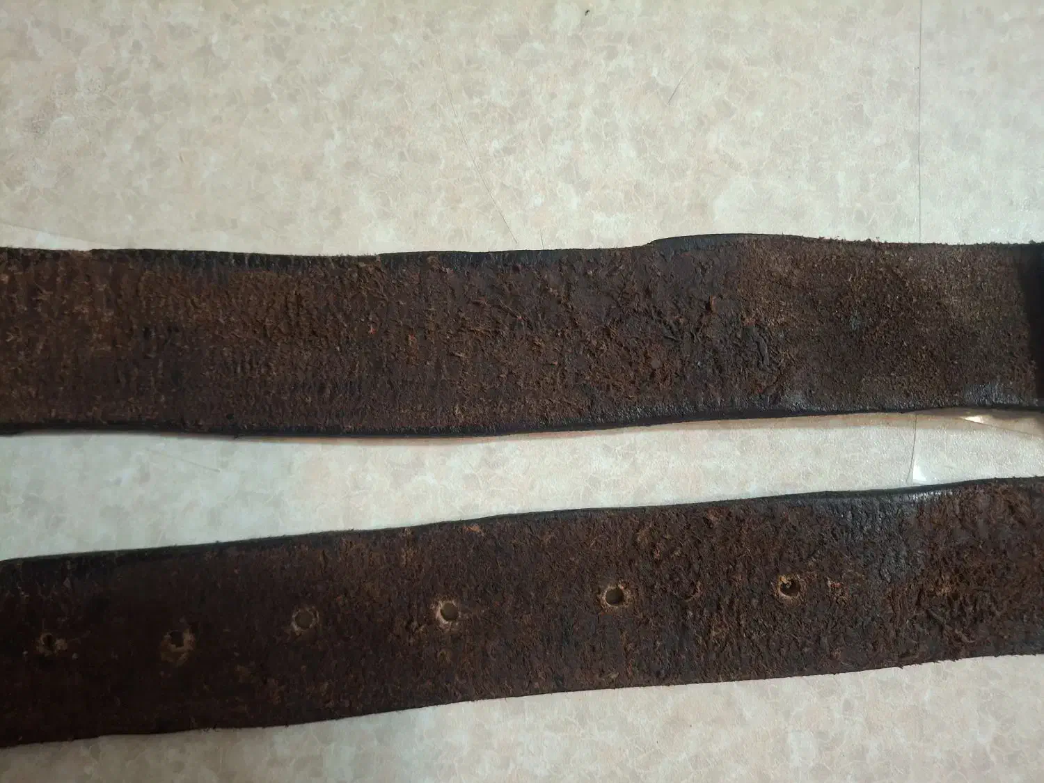 کمربند چرم طرح قدیم|کیف، کفش، کمربند|قم, زنبیل آباد|دیوار