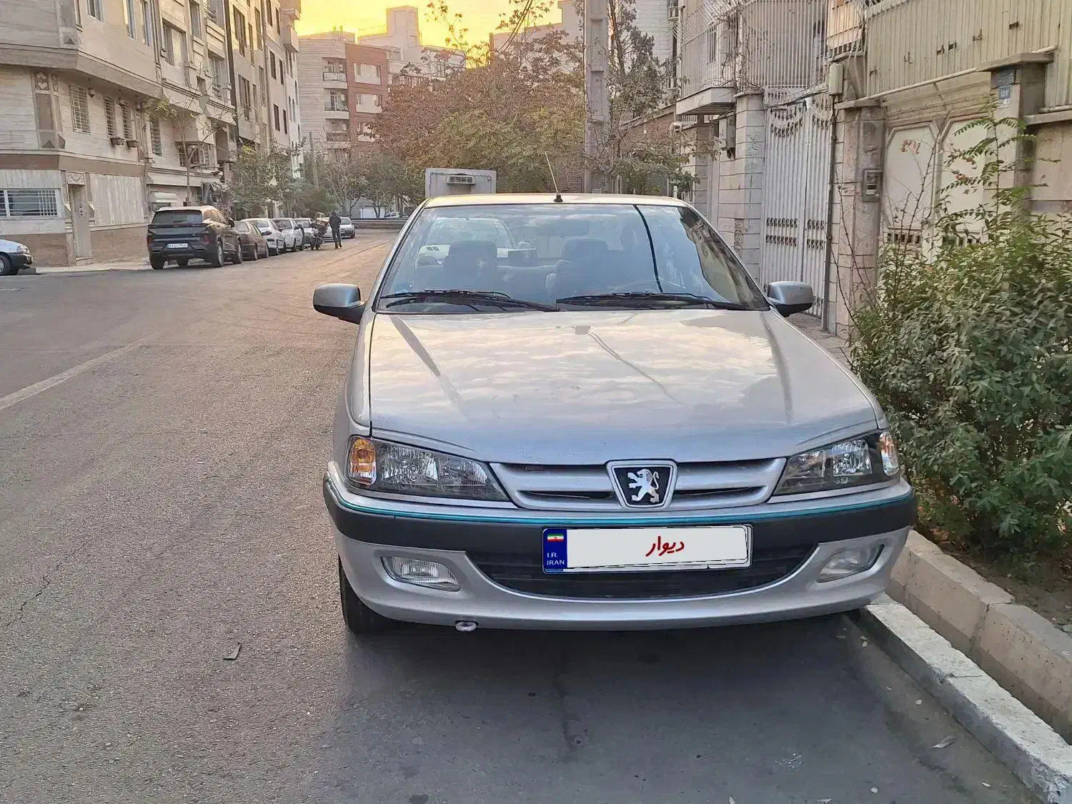 پژو پارس ۸۴ درحد|خودرو سواری و وانت|تهران, حافظیه|دیوار