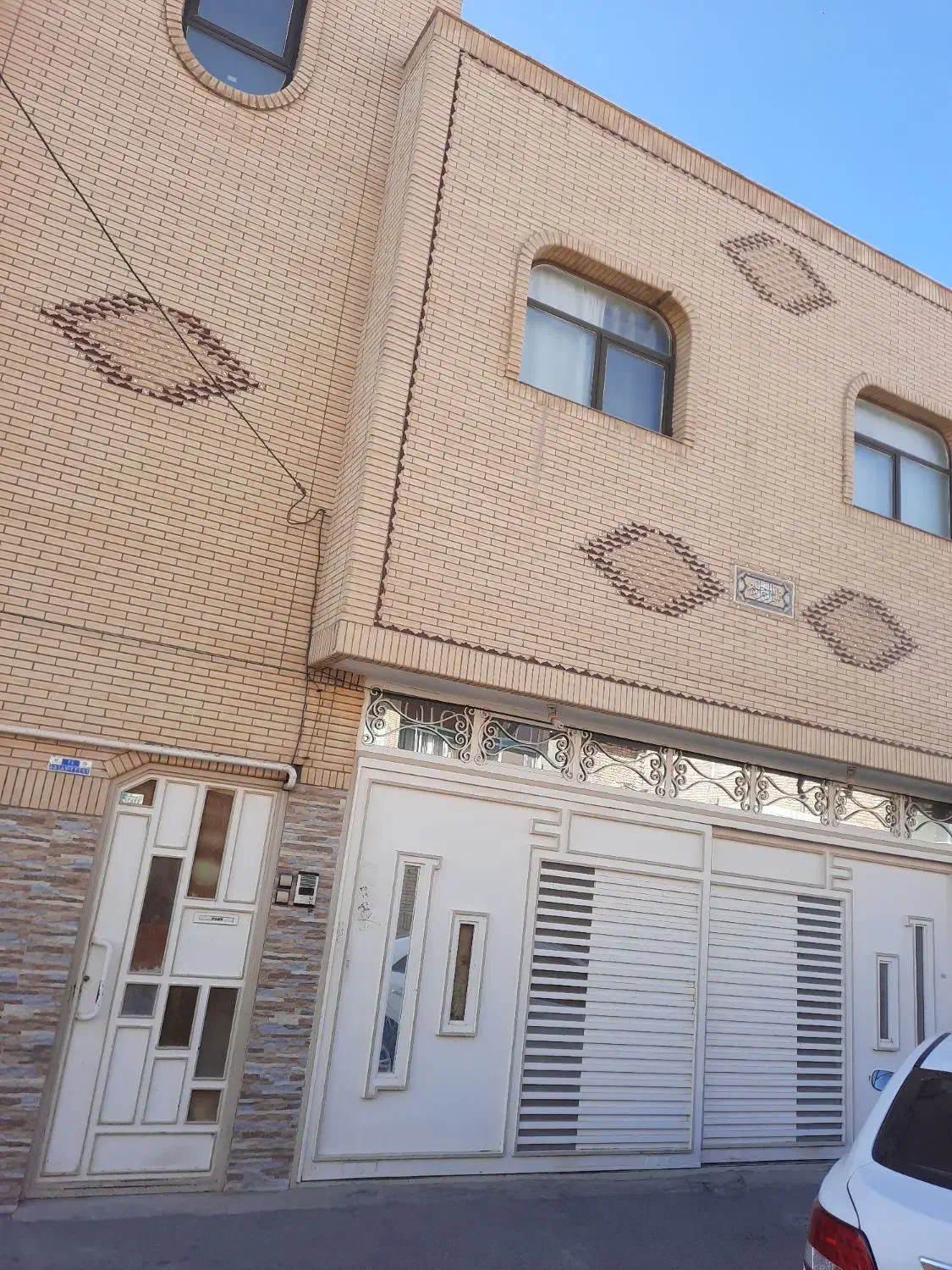 منزل دو طبقه ورودی کاملا مجزا نوساز|فروش خانه و ویلا|نجف‌آباد, شهدای غربی|دیوار