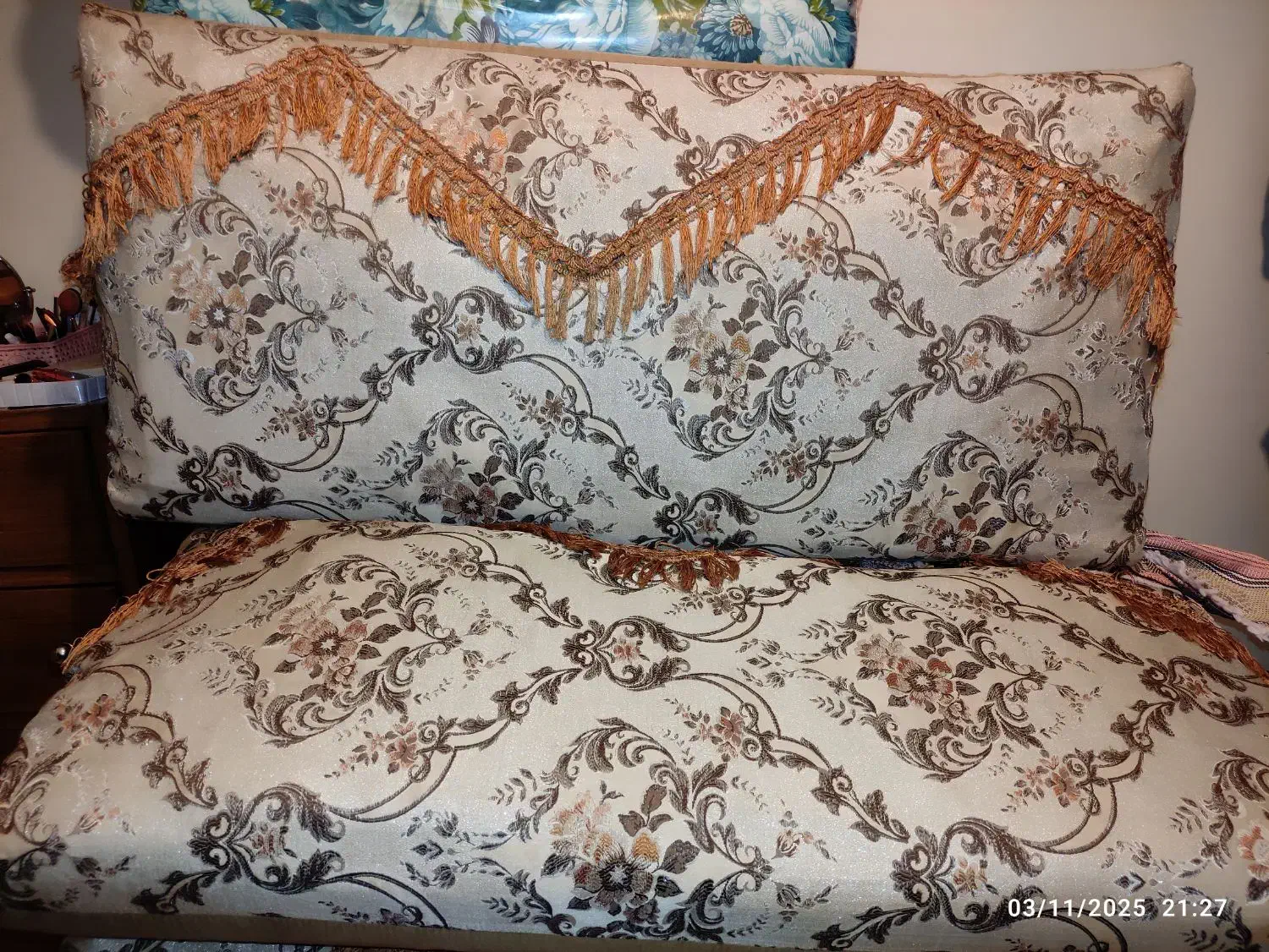 ۴عدد پشتی|پشتی|شاهین‌شهر, مسکن مهر|دیوار