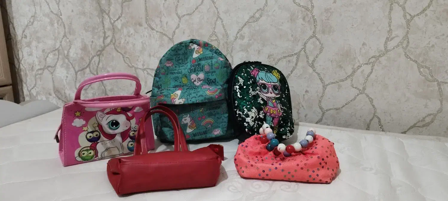 کیف دخترانه|کیف، کفش، کمربند|محمدشهر, همایون ویلا|دیوار