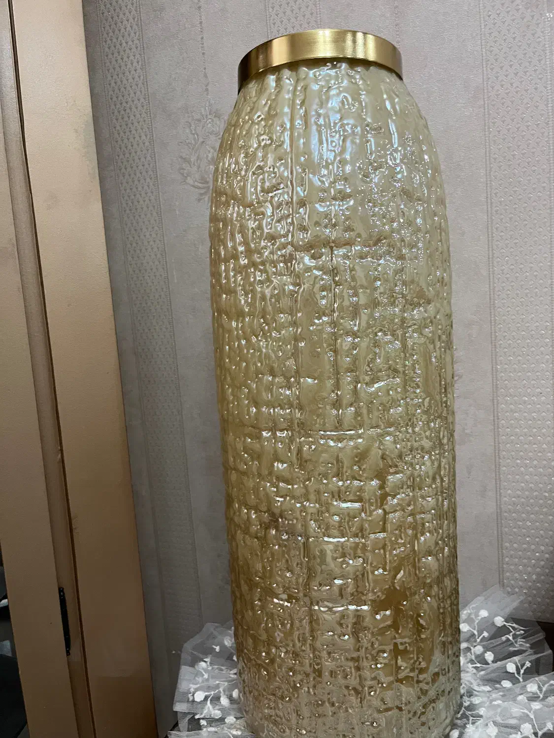 گلدان کنارسالنی فورتیک|گل مصنوعی|کرج, حصارک پایین|دیوار