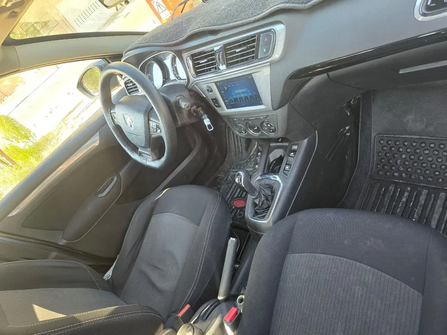 تارا مدل۴۰۲|خودرو سواری و وانت|شیراز, کیان شهر|دیوار