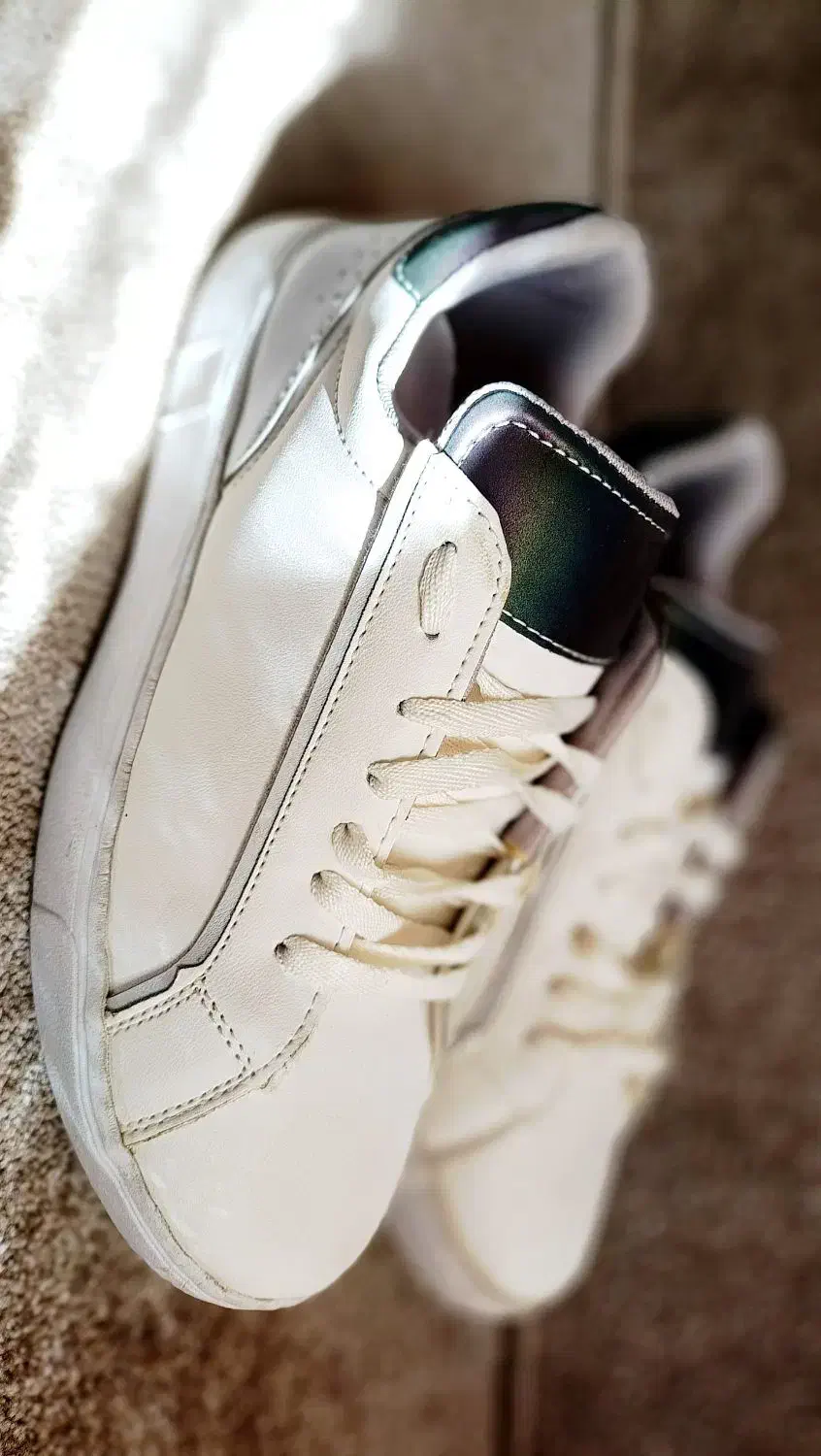 ونس سفید برشکا آکبند موجودی محدود|کیف، کفش، کمربند|سمنان, |دیوار