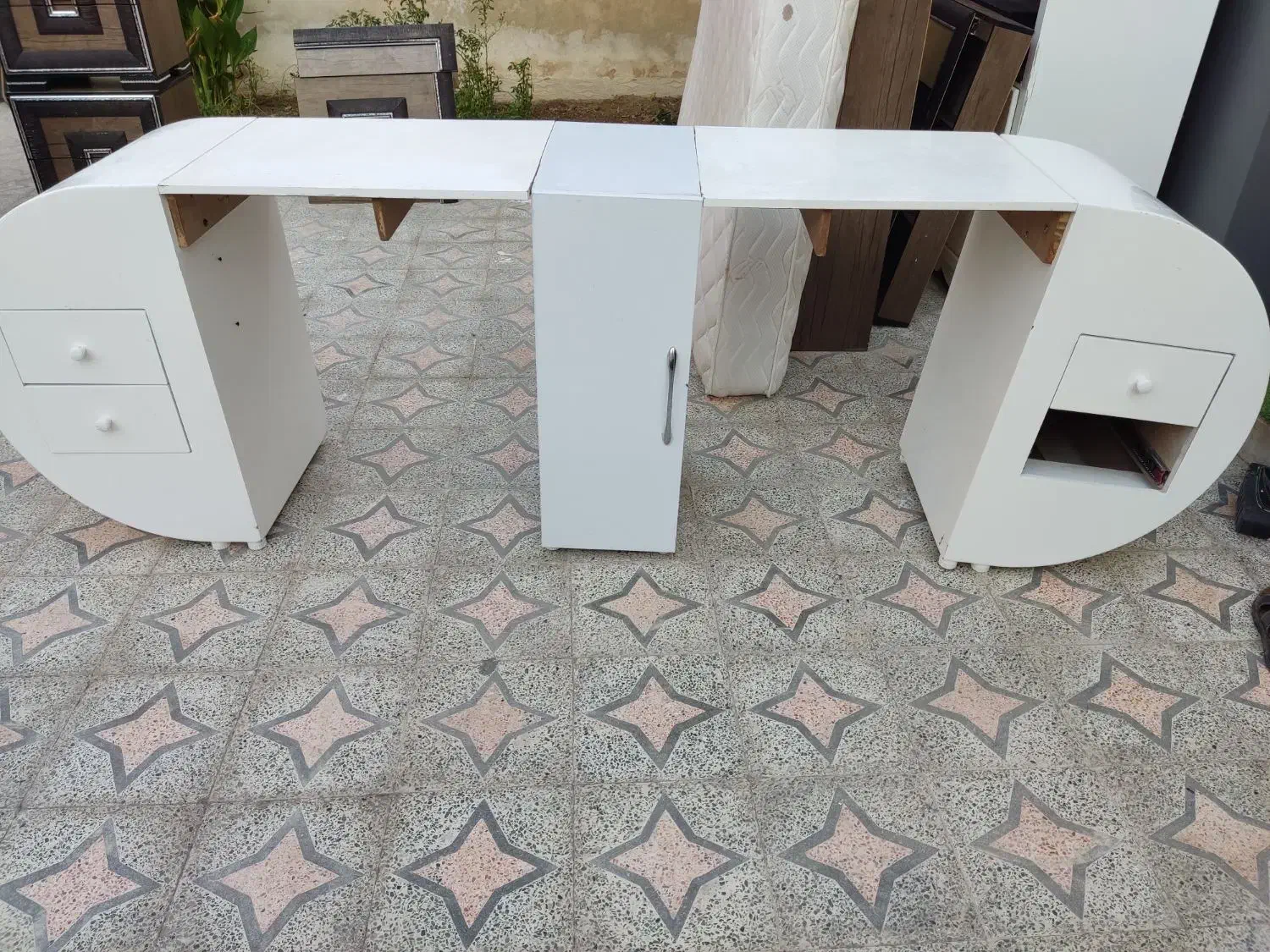 میز کار ناخن|آرایشگاه و سالنهای زیبایی|بوشهر, |دیوار