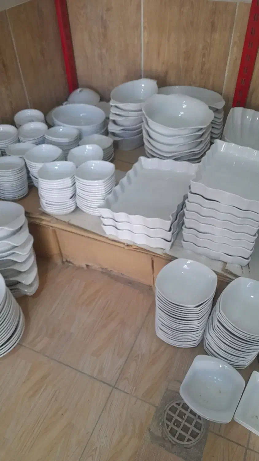 چینی فله|ظروف سرو و پذیرایی|مشهد, موعود|دیوار