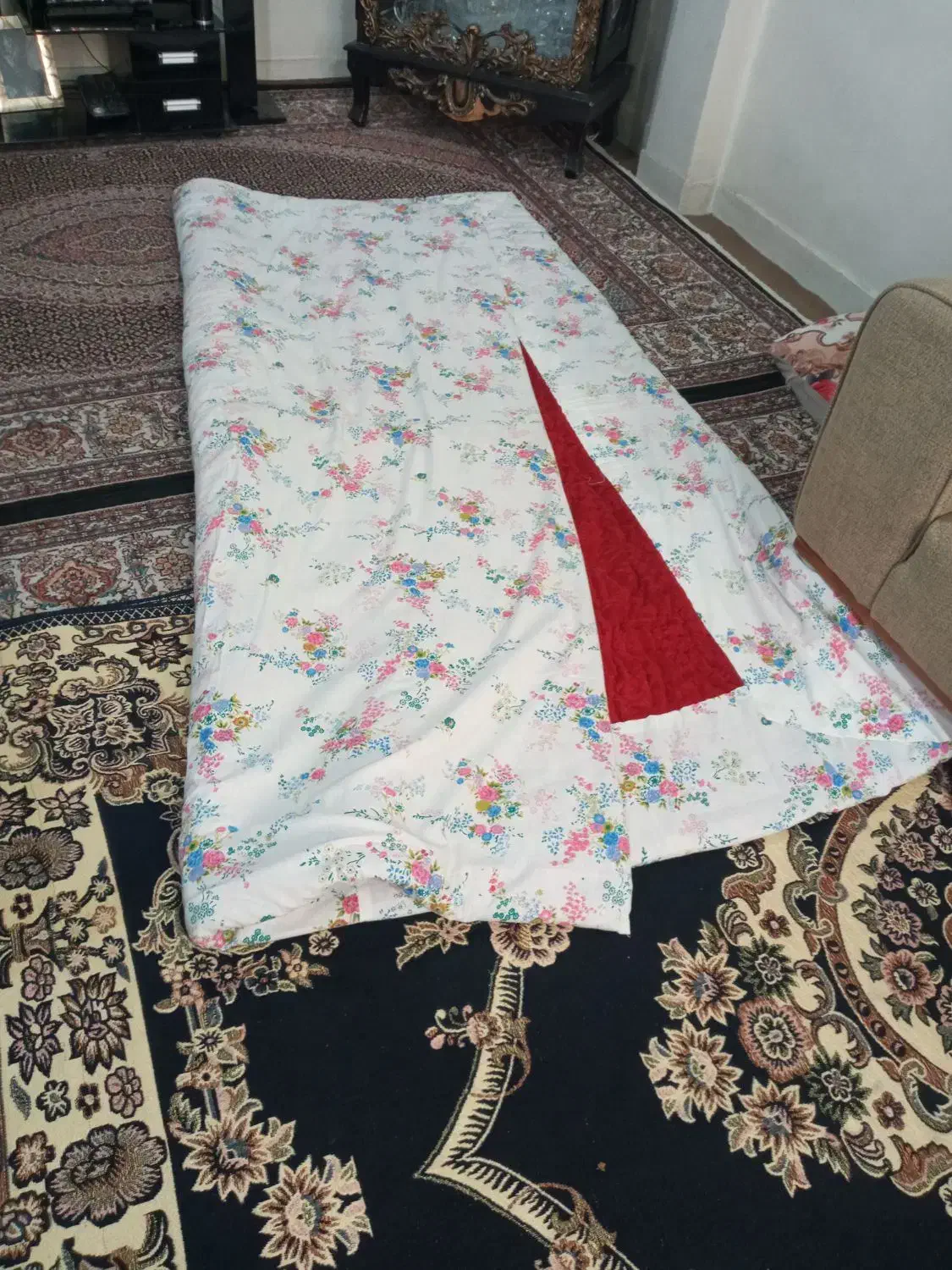 لحاف‌مخمل‌باتشک‌۲و۳باراشتفاده‌شده|رختخواب، بالش، پتو|تهران, وصفنارد|دیوار