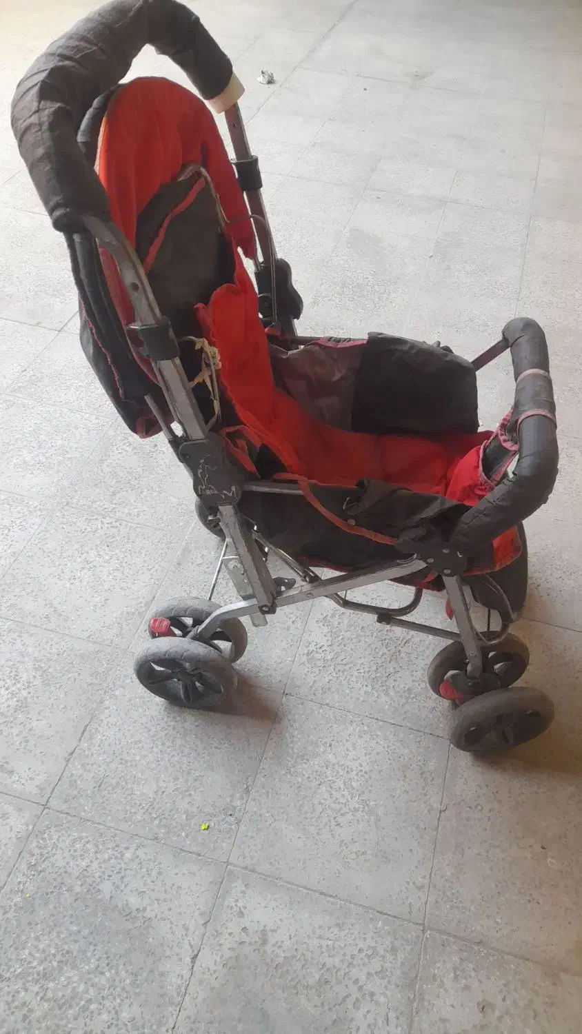 کالسکه کاملا سالم|کالسکه و لوازم جانبی|اشتهارد, |دیوار