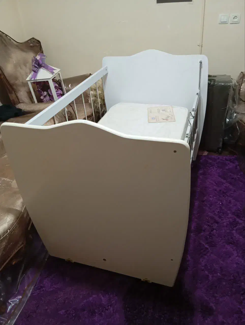 تخت گهواره ای همراه با تشک نو|تخت و سرویس خواب|باغ بهادران, |دیوار