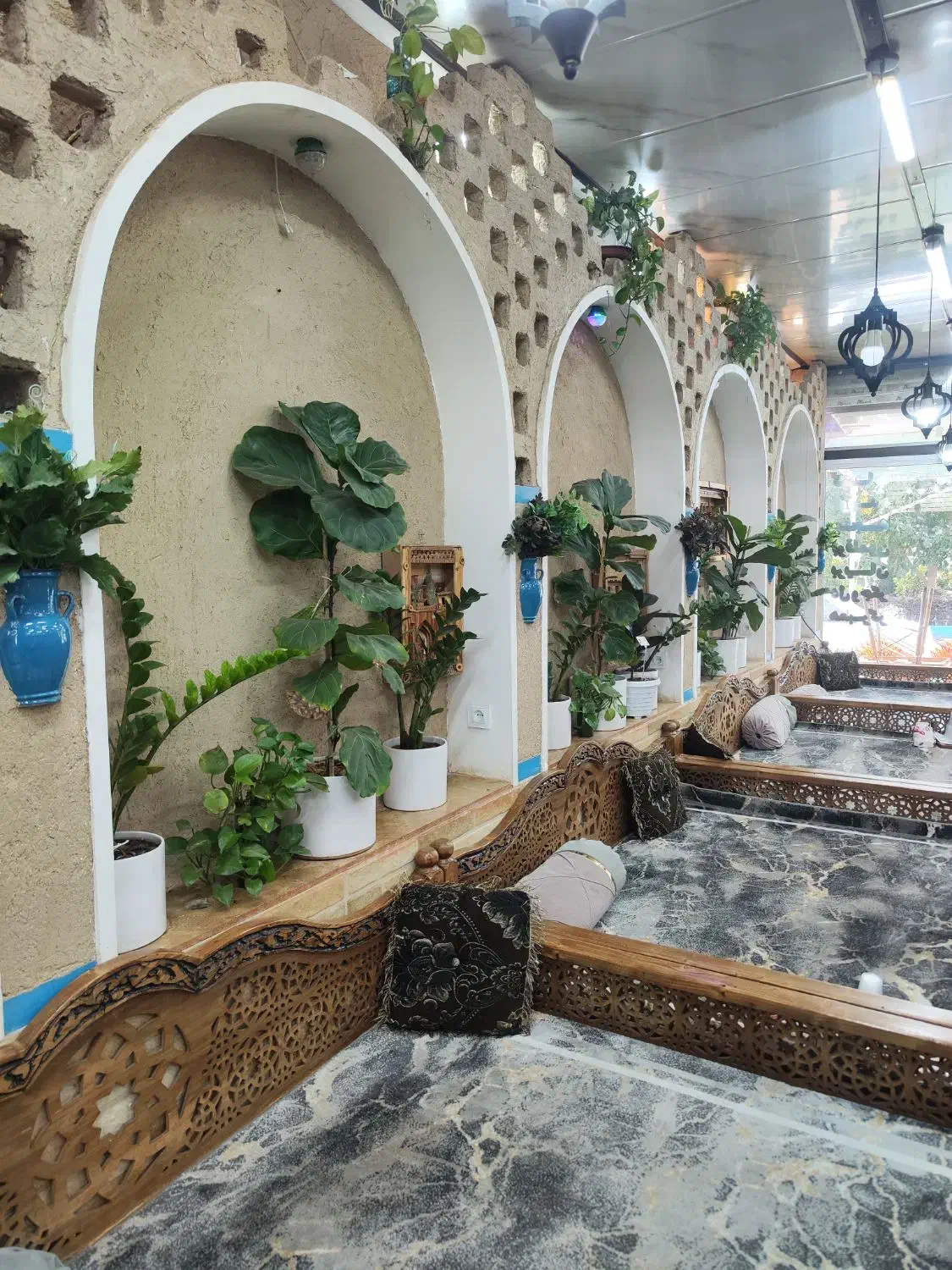 کار در رستوران|استخدام خدمات فروشگاه و رستوران|نجفآباد, امام خمینی|دیوار