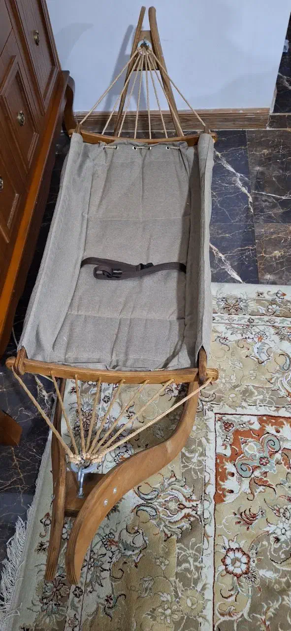 گهواره ی نوزاد|تخت و صندلی بچه|قزوین, |دیوار