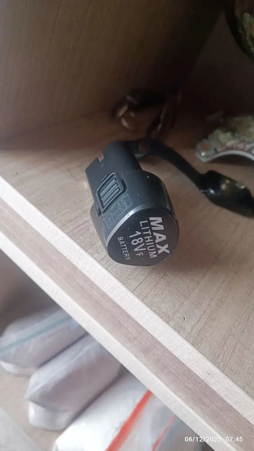 باطری دریل شارژی 18ولت|ابزارآلات|قم, شهدا|دیوار