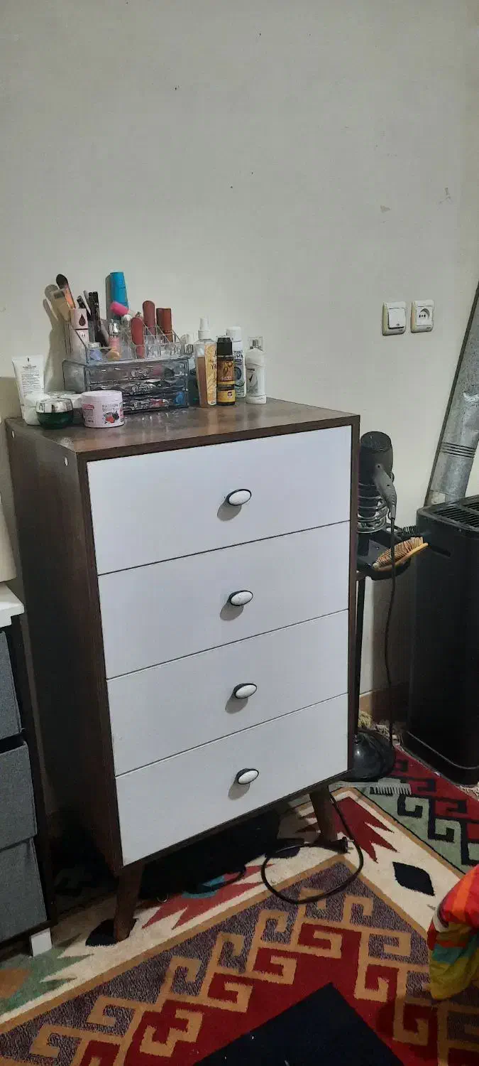 سرویس خواب کامل دونفره|تخت و سرویس خواب|شاهین‌شهر, شهرک هشت بهشت|دیوار