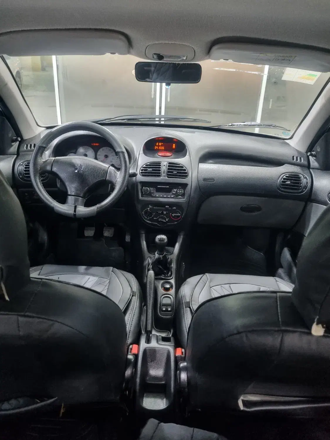 پژو ۲۰۶ تیپ ۲ مدل ۱۴۰۰|خودرو سواری و وانت|برخوار, |دیوار