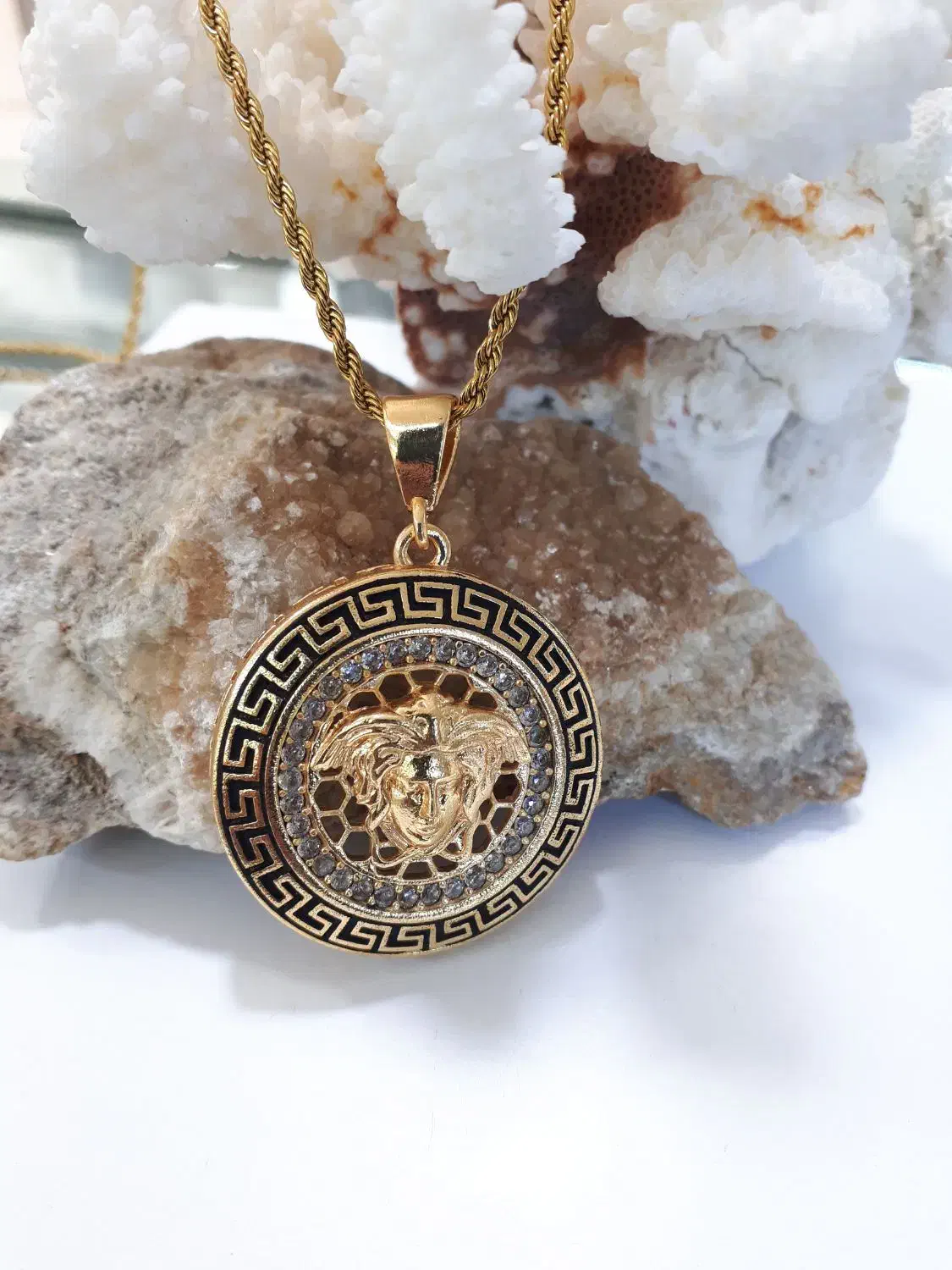 مدال وزنجیر طرح طلا|بدلیجات|زنجان, |دیوار