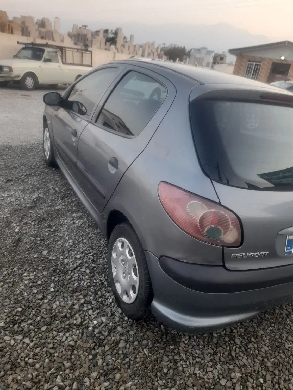 فروش ۲۰۶ یک لکه رنگ|خودرو سواری و وانت|تنکابن, |دیوار