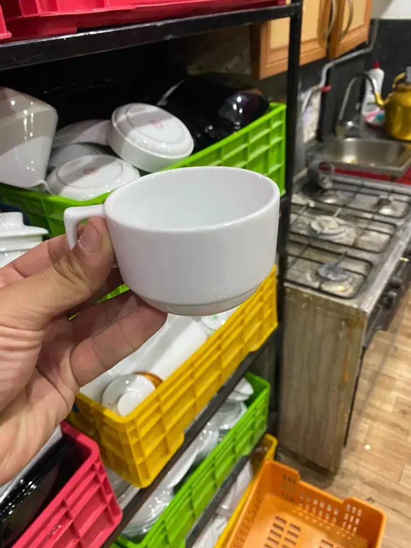 ظروف اجاره ای میز صندلی|خدمات پذیرایی، مراسم|قرچک, مهدیه|دیوار