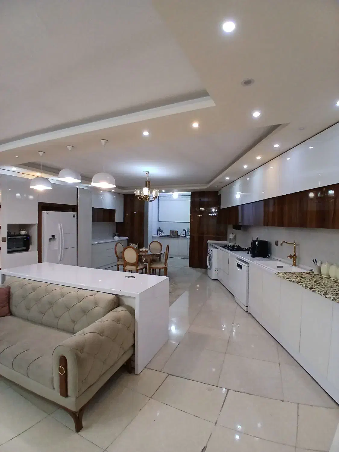 آپارتمان ۳۰۰متری|فروش آپارتمان|فلاورجان, |دیوار