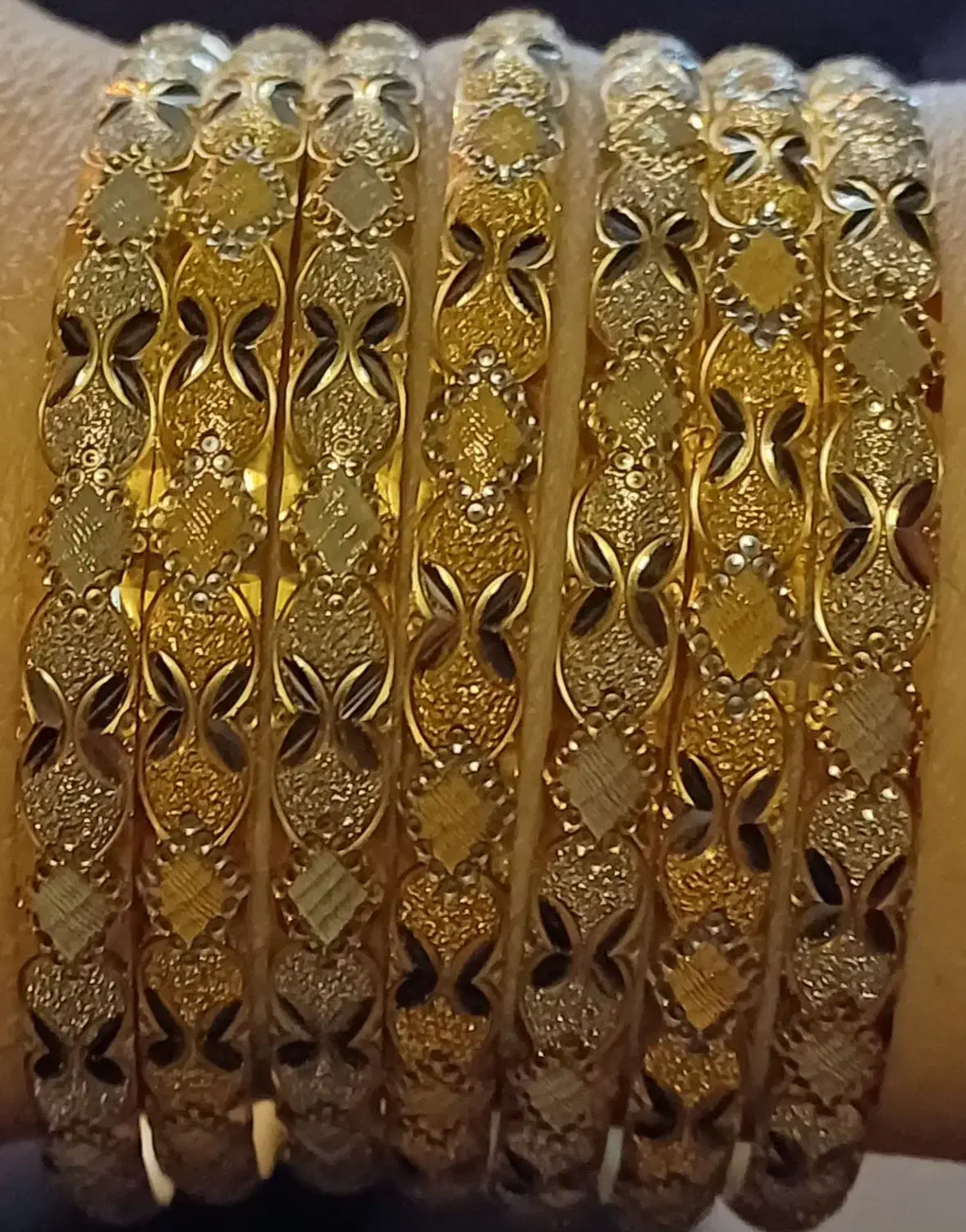 تعداد ۷ عدد النگو سایز ۳ و یک عدد ربع سکه|جواهرات|فریمان, |دیوار