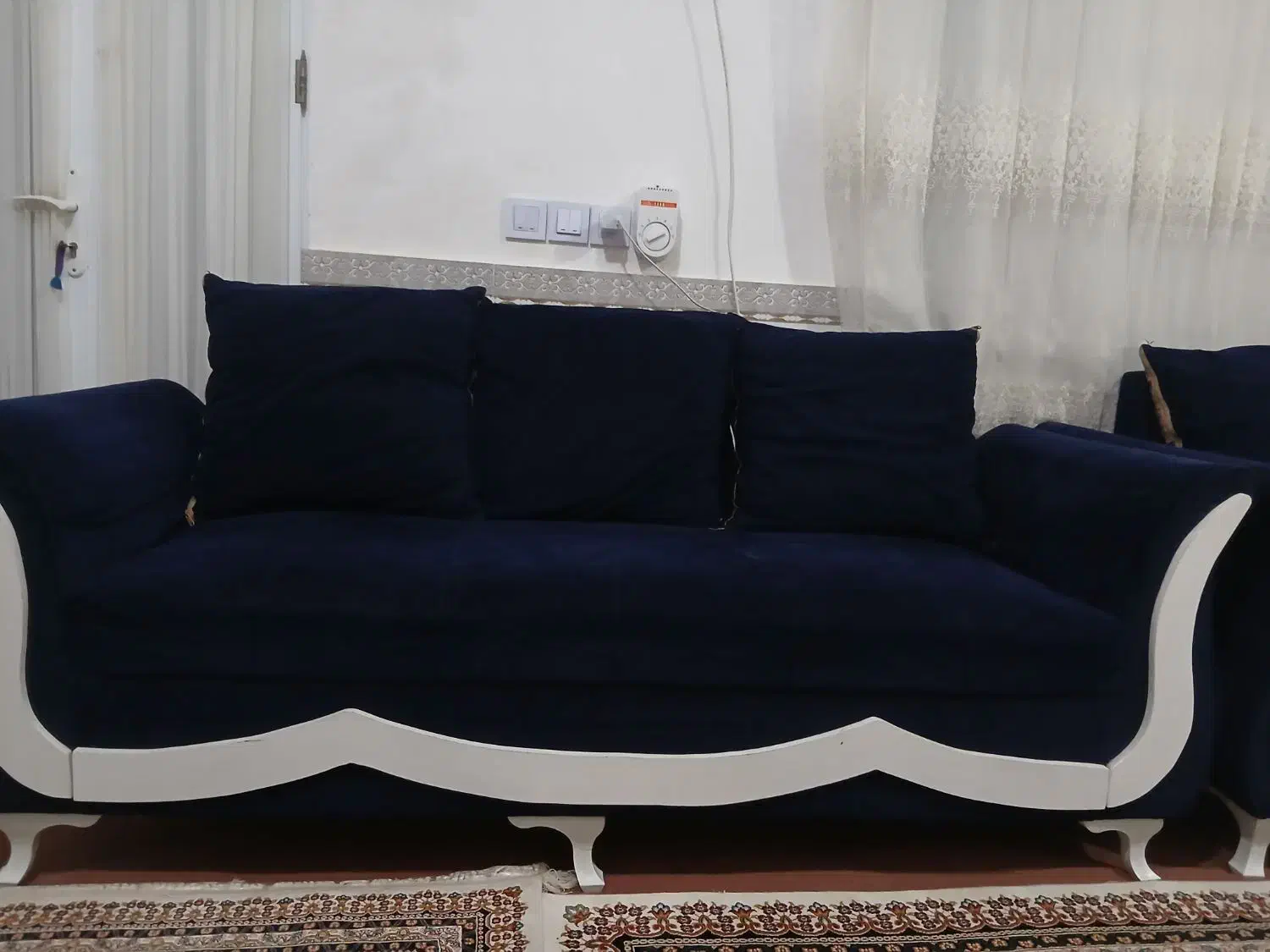 مبلها همه سالم ودر حد نو هستن|مبلمان خانگی و میز عسلی|اینچه برون, |دیوار