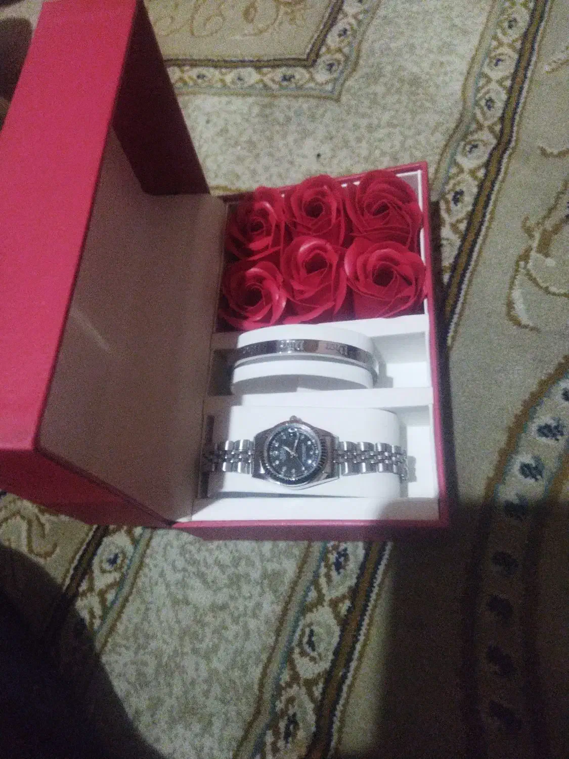 کادویی ساعت و تک دست|ساعت|شیراز, شریف‌آباد|دیوار