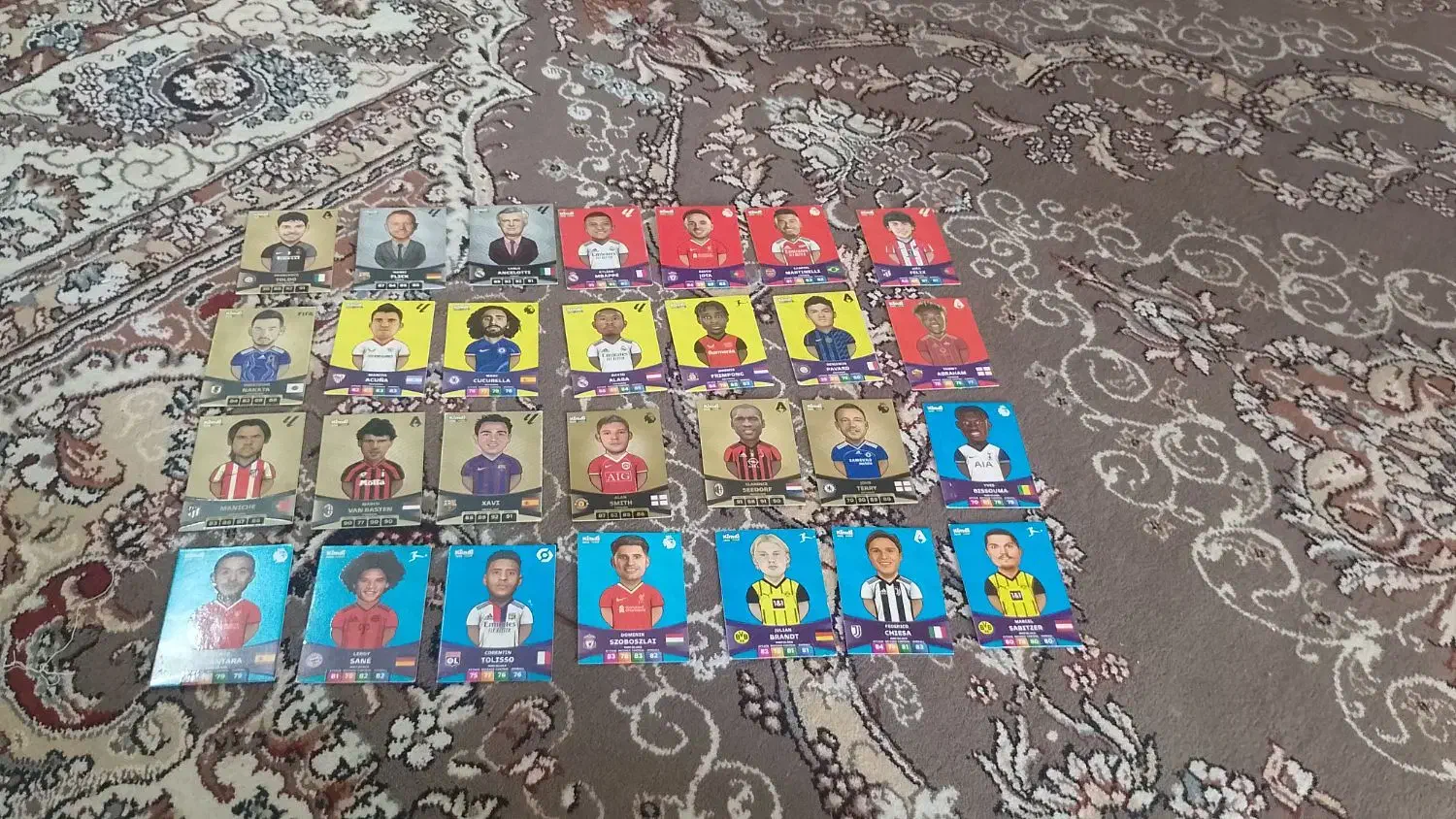 کارت کیمدی|اسباب‌‌بازی|شاهین‌شهر, نبوت|دیوار