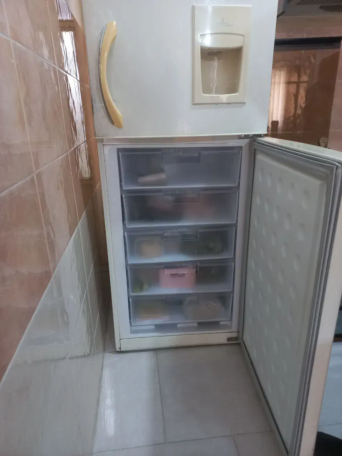 یخچال فروشی|یخچال و فریزر|رشت, جماران|دیوار