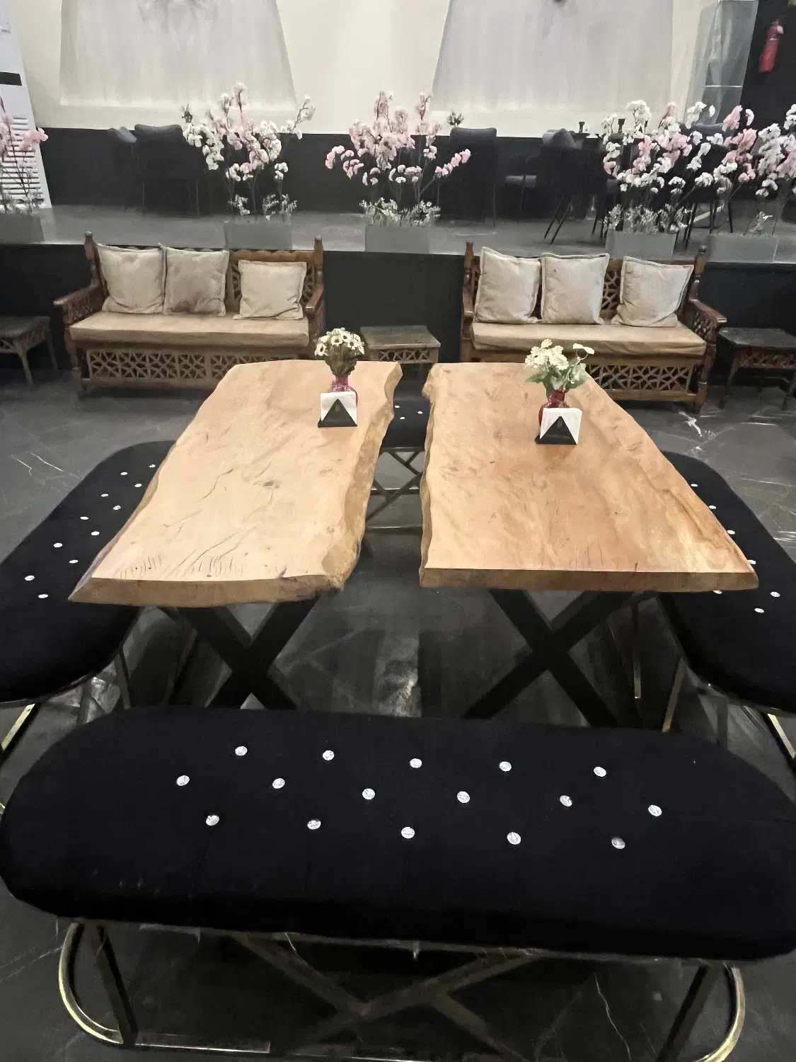 تخت چوبی|مبلمان خانگی و میز عسلی|تهران, صد دستگاه|دیوار