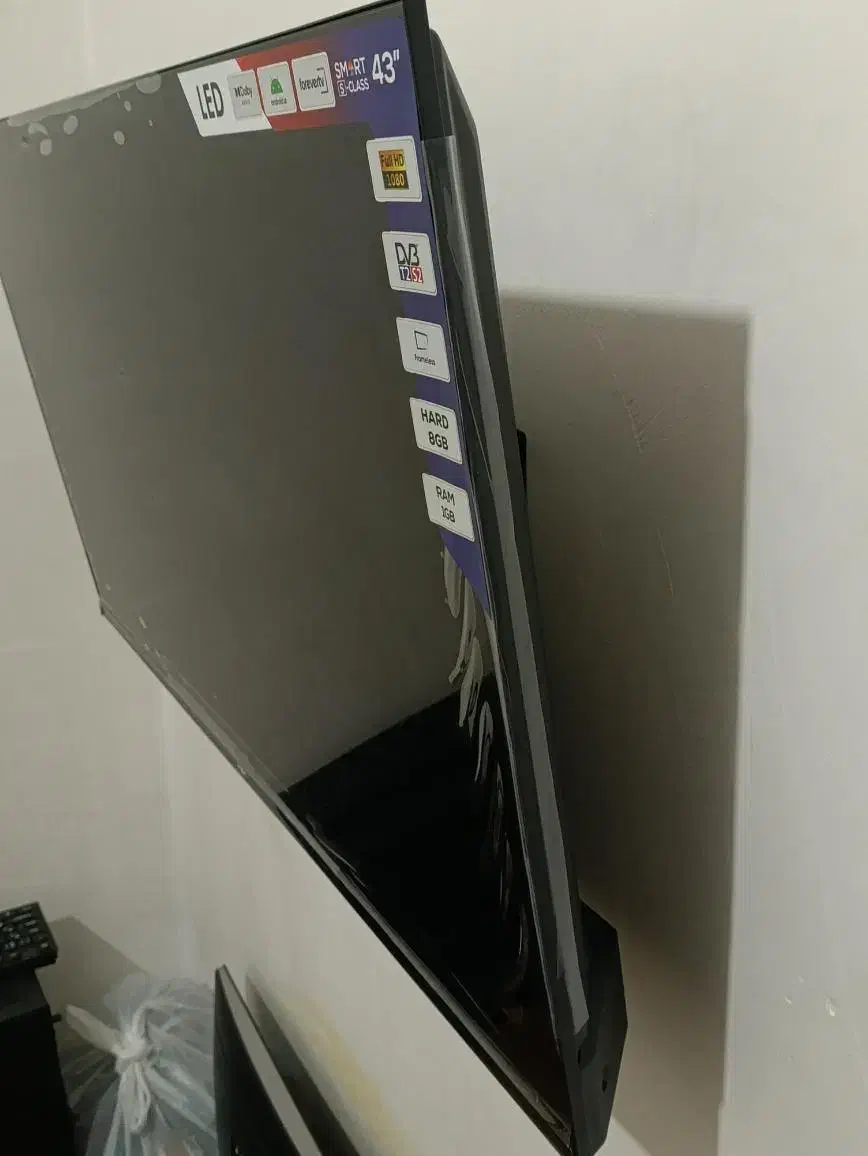 تلویزیون یونیوا|تلویزیون و پروژکتور|الیگودرز, |دیوار