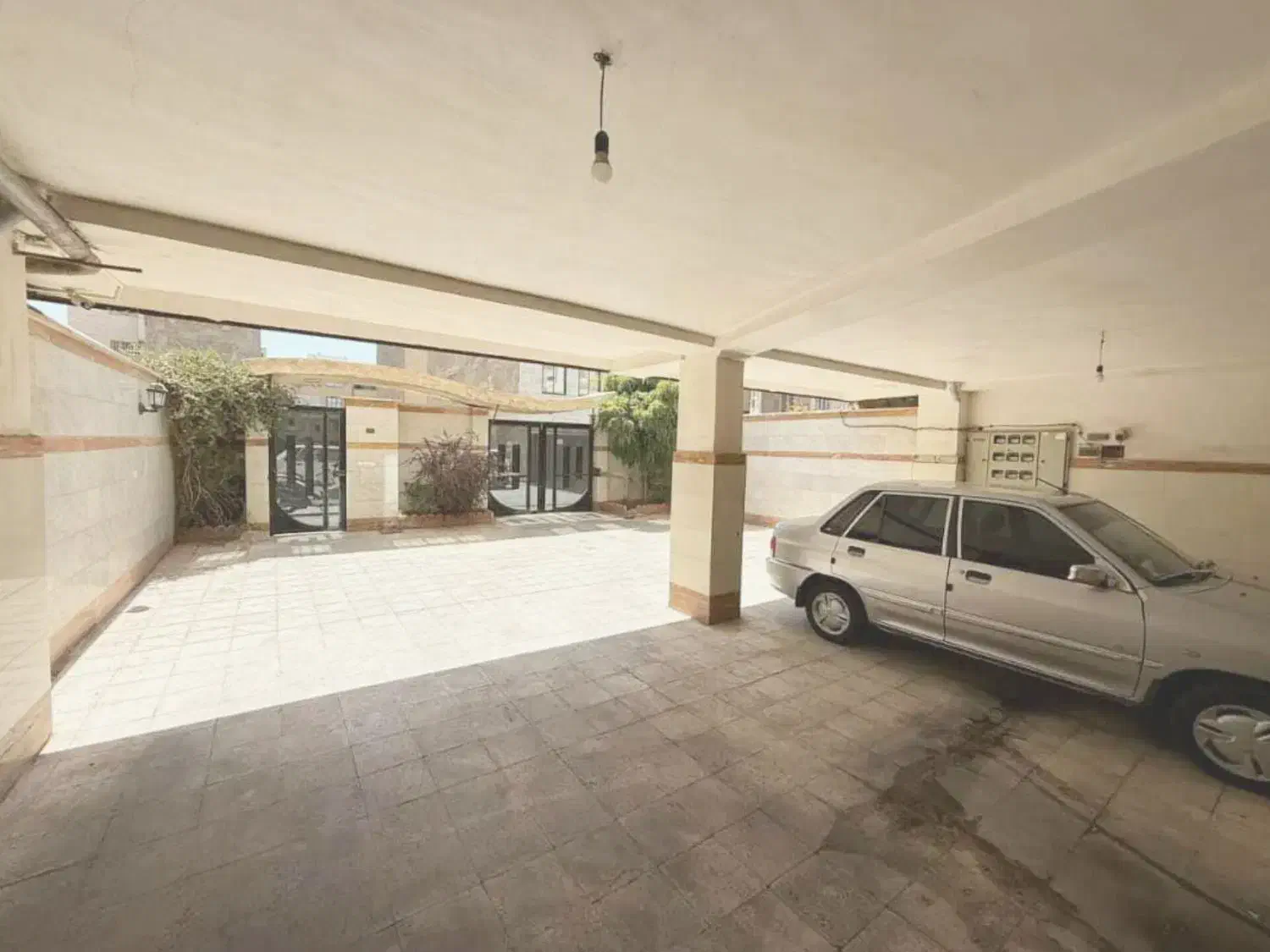 این واحد60متری هم فرش داره هم مبل/قیمت منصفانه|اجارهٔ آپارتمان|اندیشه, اندیشه فاز ۴|دیوار