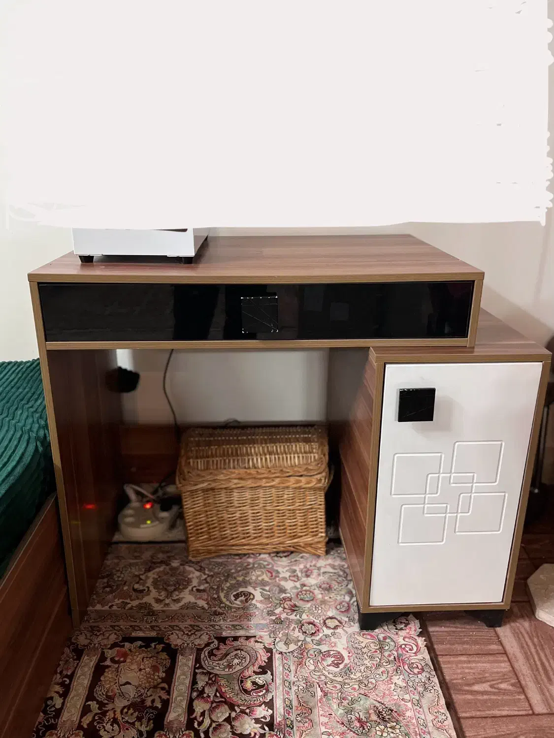 سرویس خواب|تخت و سرویس خواب|قم, هنرستان|دیوار