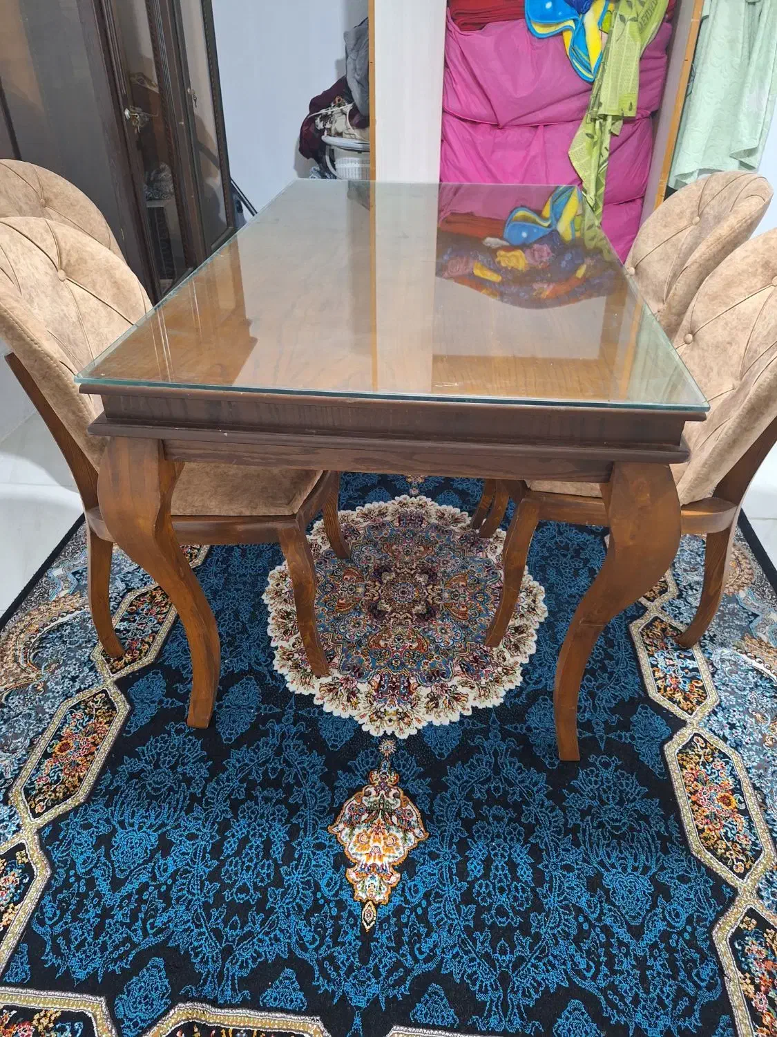 میزنهارخور|میز و صندلی غذاخوری|قائم‌شهر, |دیوار