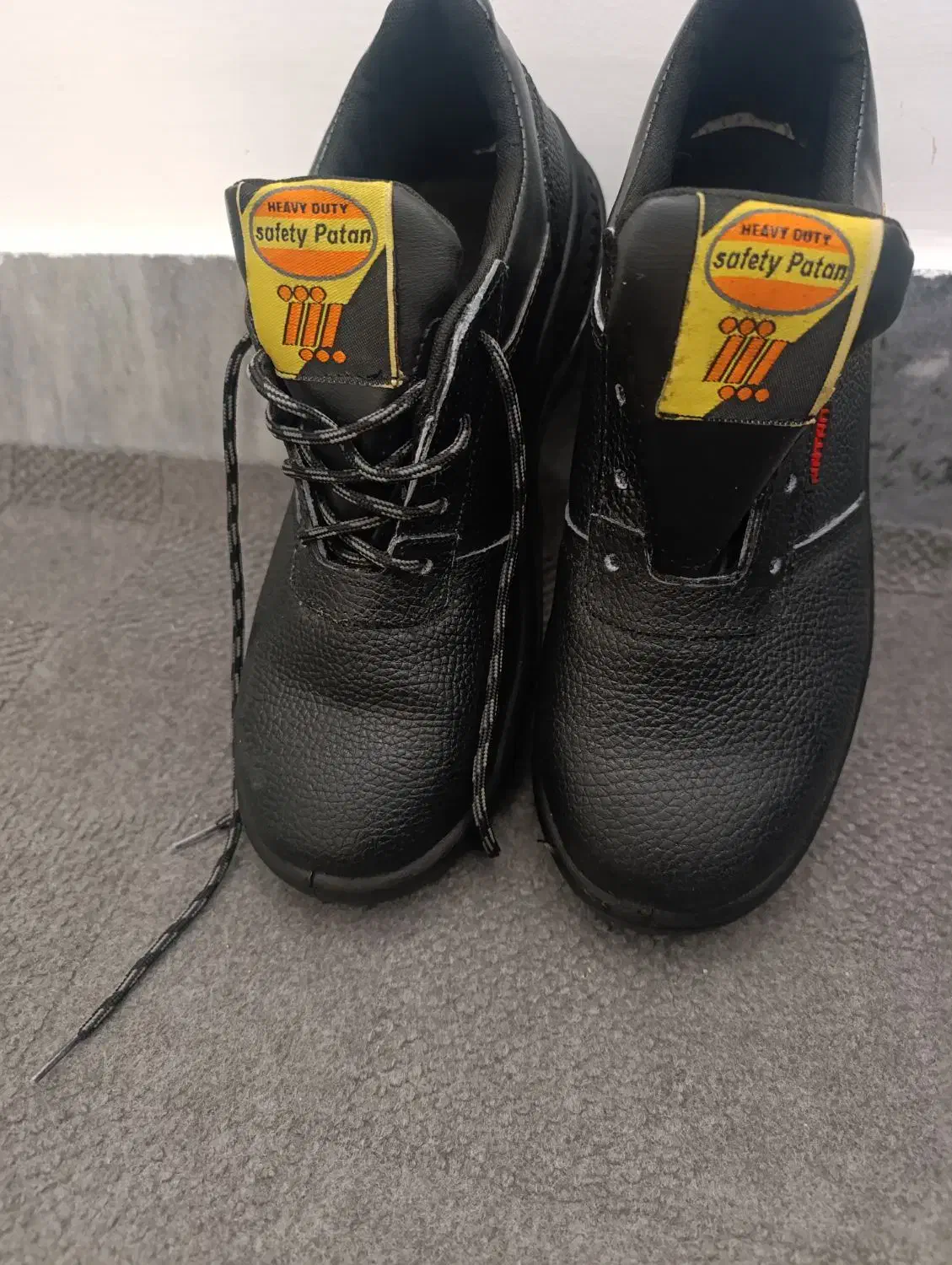 کفش کار|کیف، کفش، کمربند|بیرجند, |دیوار