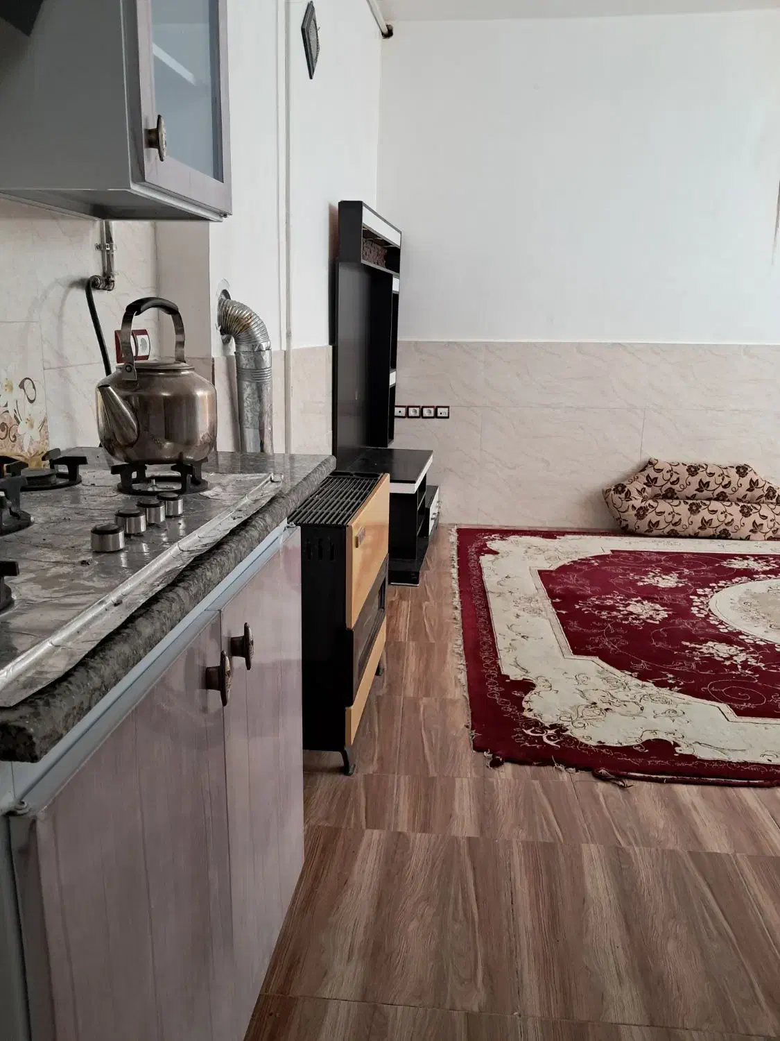 سوئیت مبله روزانه|اجارهٔ کوتاه‌مدت آپارتمان و سوئیت|شیراز, دلگشا|دیوار