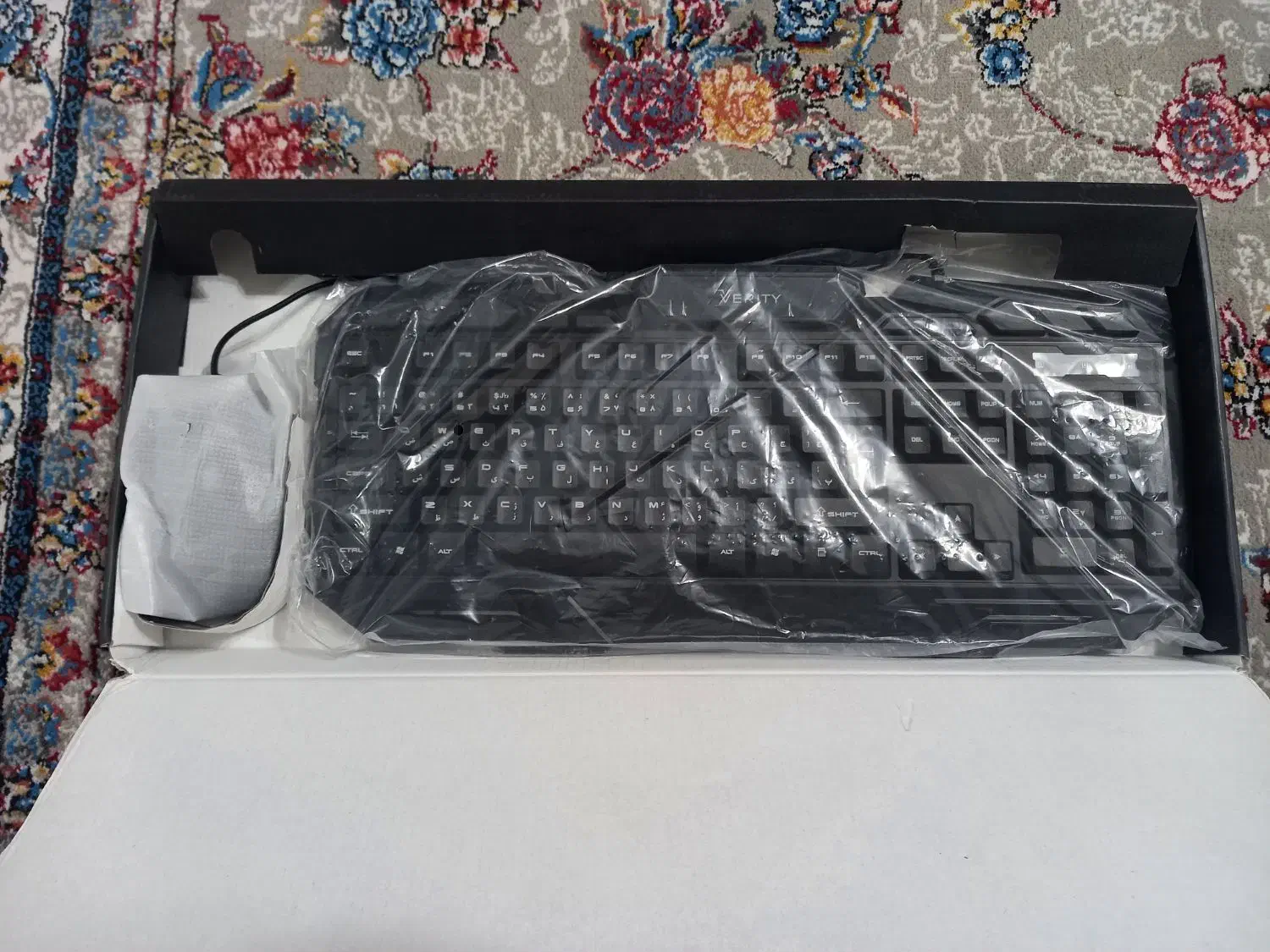 کیبرد و نوس RGB برند VERITY اکبند|قطعات و لوازم جانبی رایانه|فردیس, شهرک هفده شهریور|دیوار