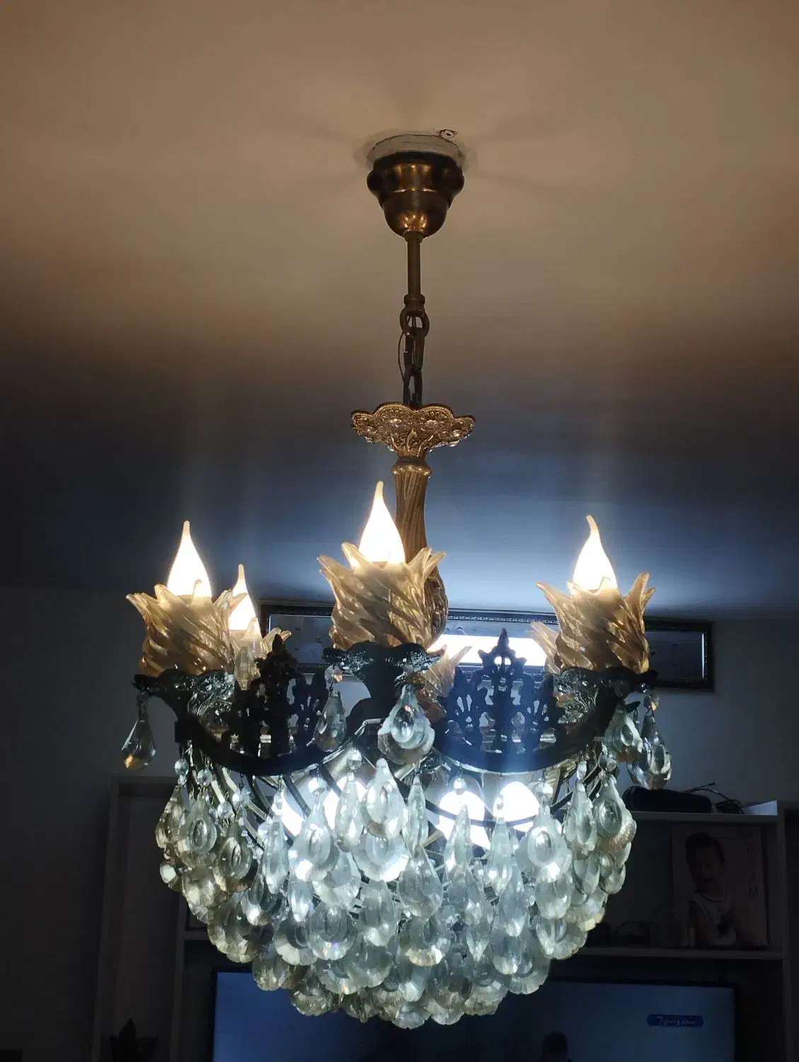 لوستر برنجی|لوستر و چراغ آویز|محمدیه-قزوین, |دیوار