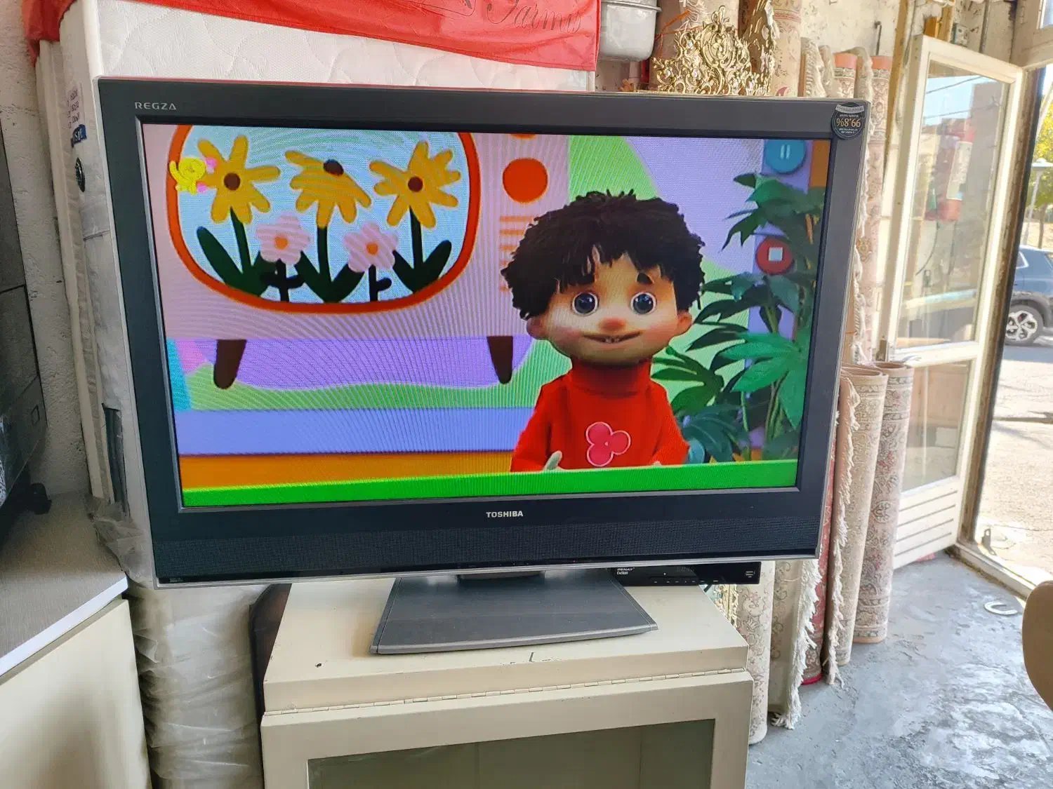 تلویزیون ال سی دی ۴۰ اینچ توشیبا ساخت اندونزی|تلویزیون و پروژکتور|تبریز, |دیوار