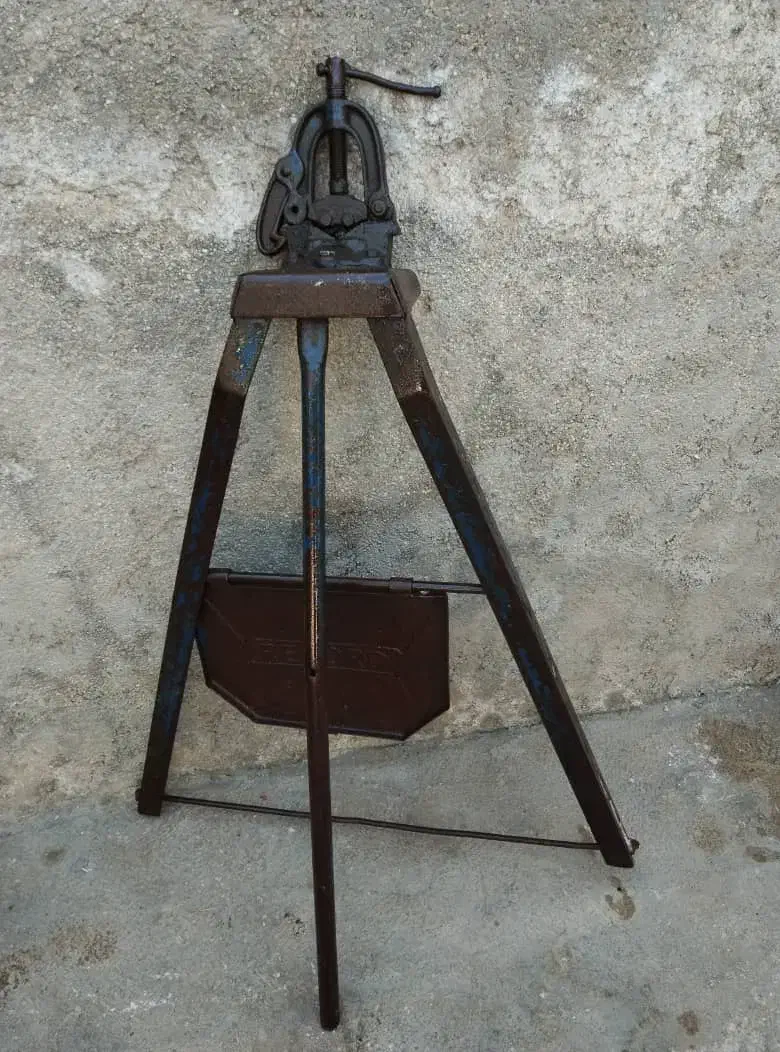 لوله گیر وداییس زن|ابزارآلات|بندر ماهشهر, |دیوار