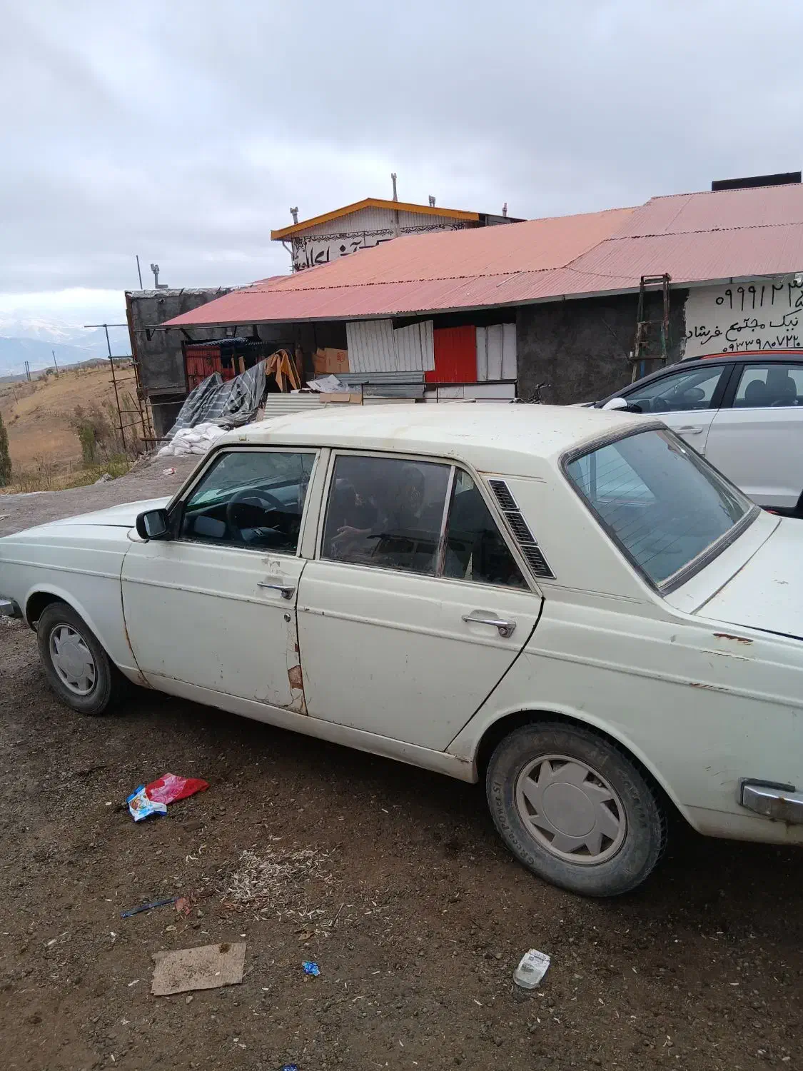 پیکان سواری|خودرو سواری و وانت|میانه, |دیوار