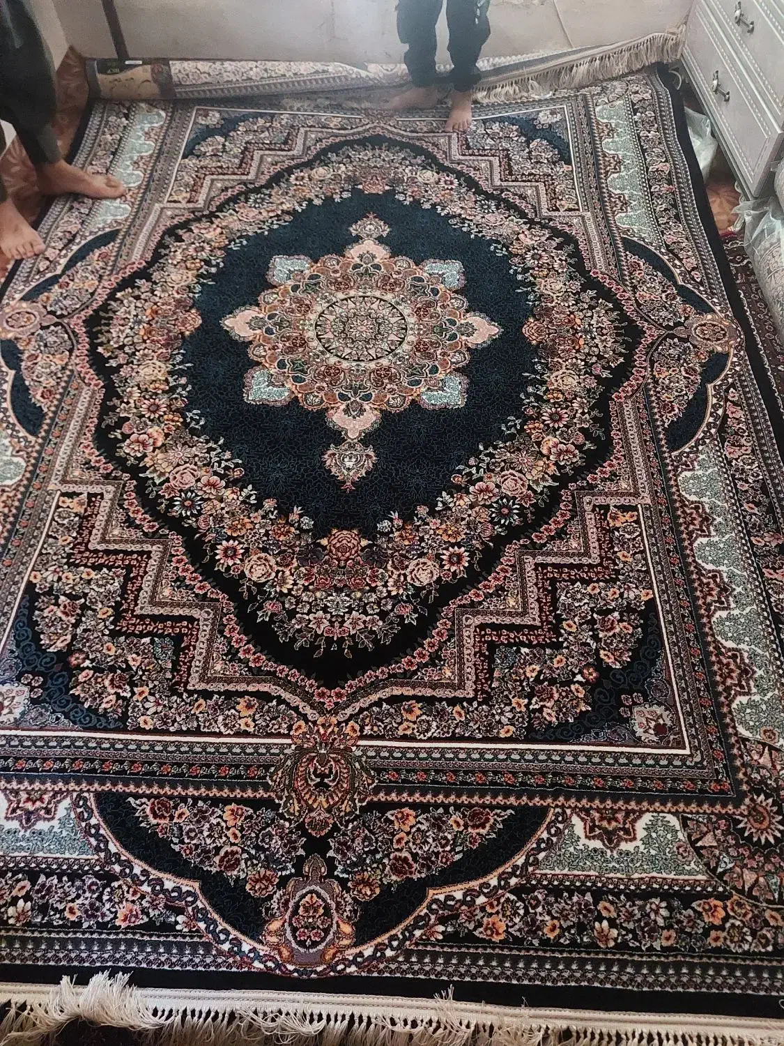 سمساری حسن|فرش|نهاوند, |دیوار
