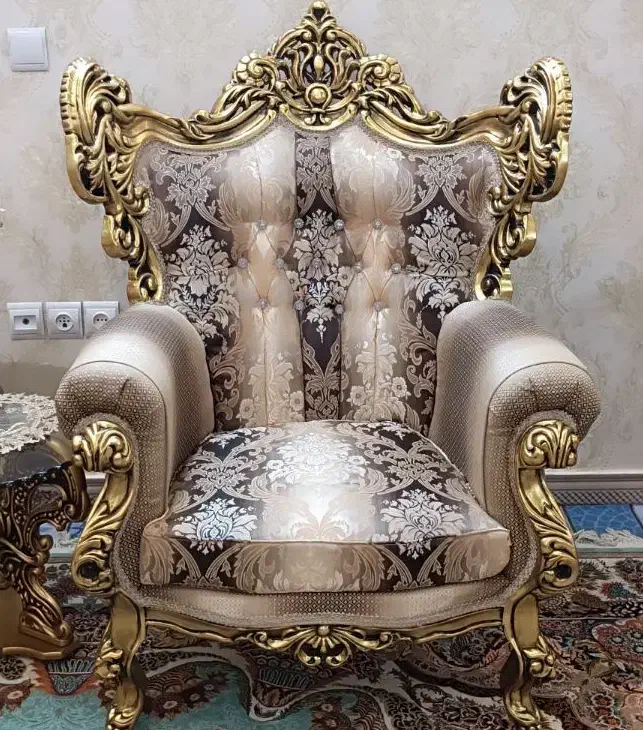 مبل سلطنتی درحدنونو ورق طلا|مبلمان خانگی و میز عسلی|بروجرد, |دیوار