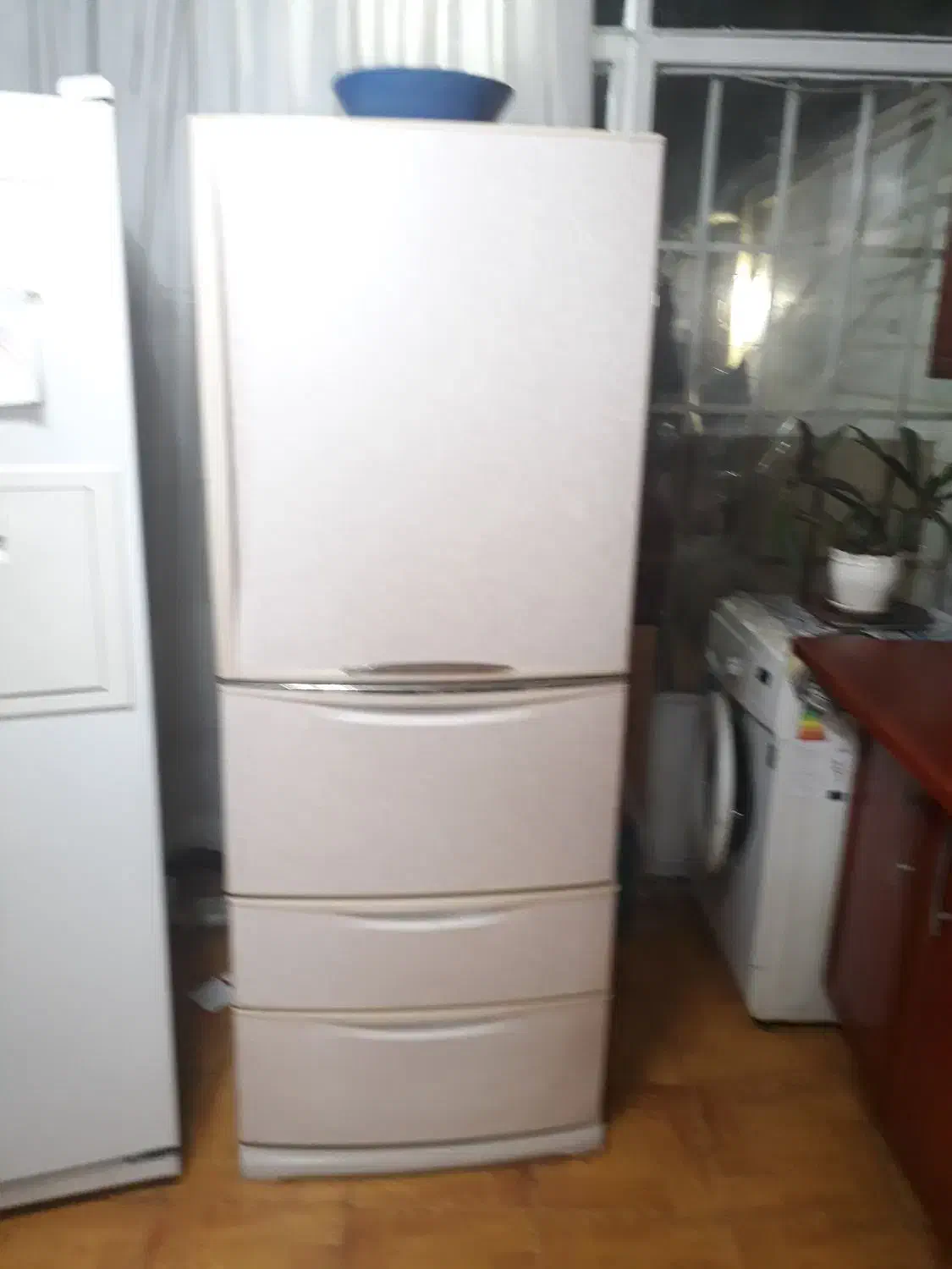 یک عدد یخچال فریزر ژاپونی بفروش میرسد|یخچال و فریزر|ری, دیلمان|دیوار